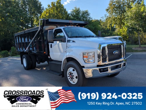 2027 Ford F-750SD Base