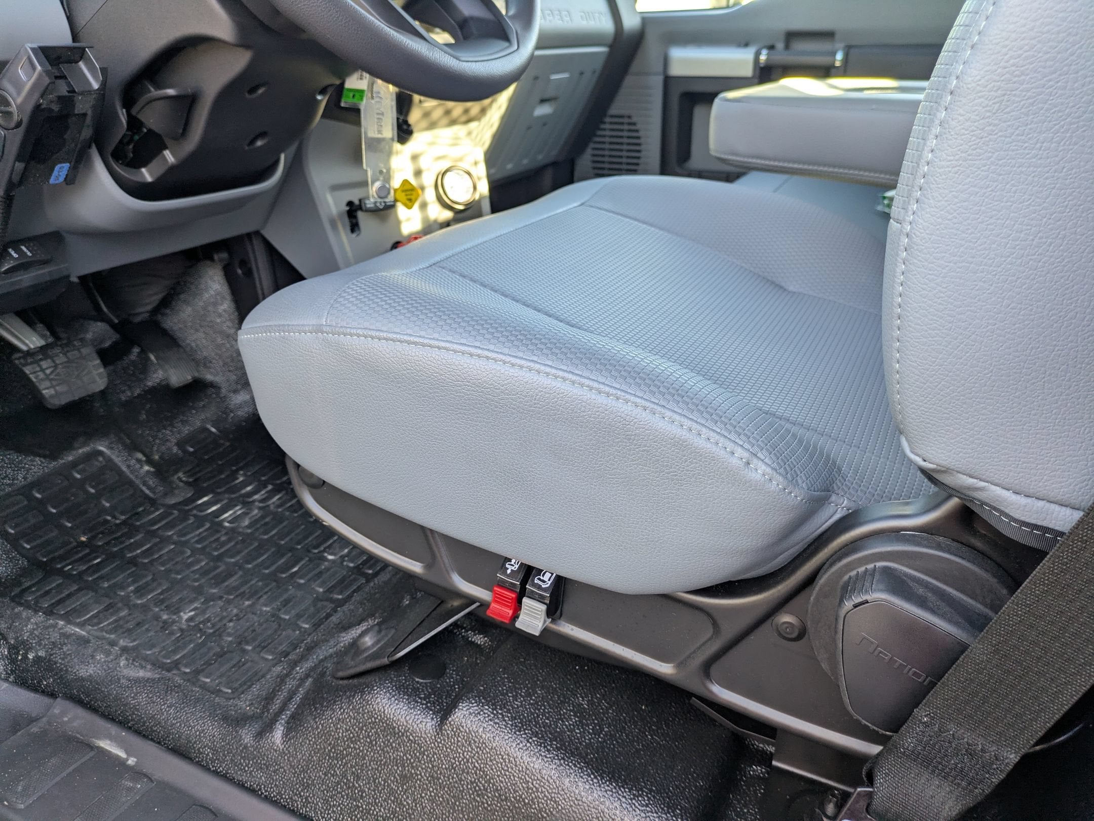2027 Ford F-750SD Base