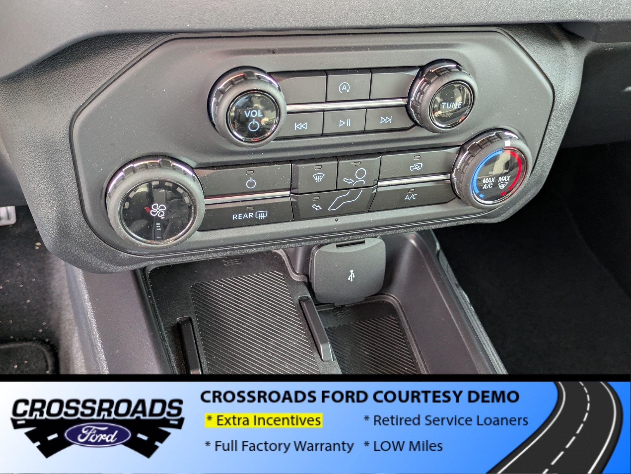 2025 Ford Bronco Base - Crossroads Courtesy Demo