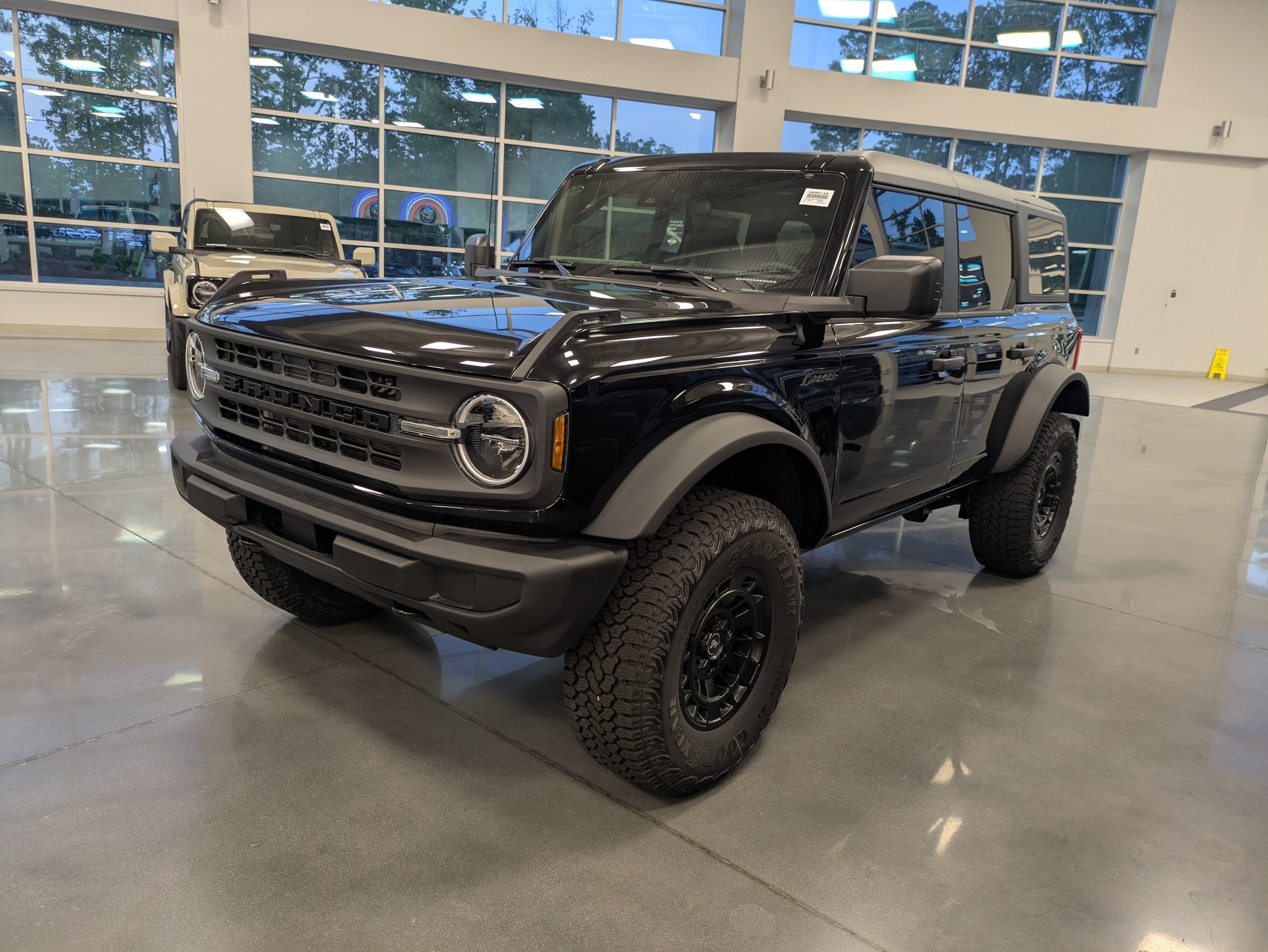 2026 Ford Bronco Big Bend Matte Black Accessory Package