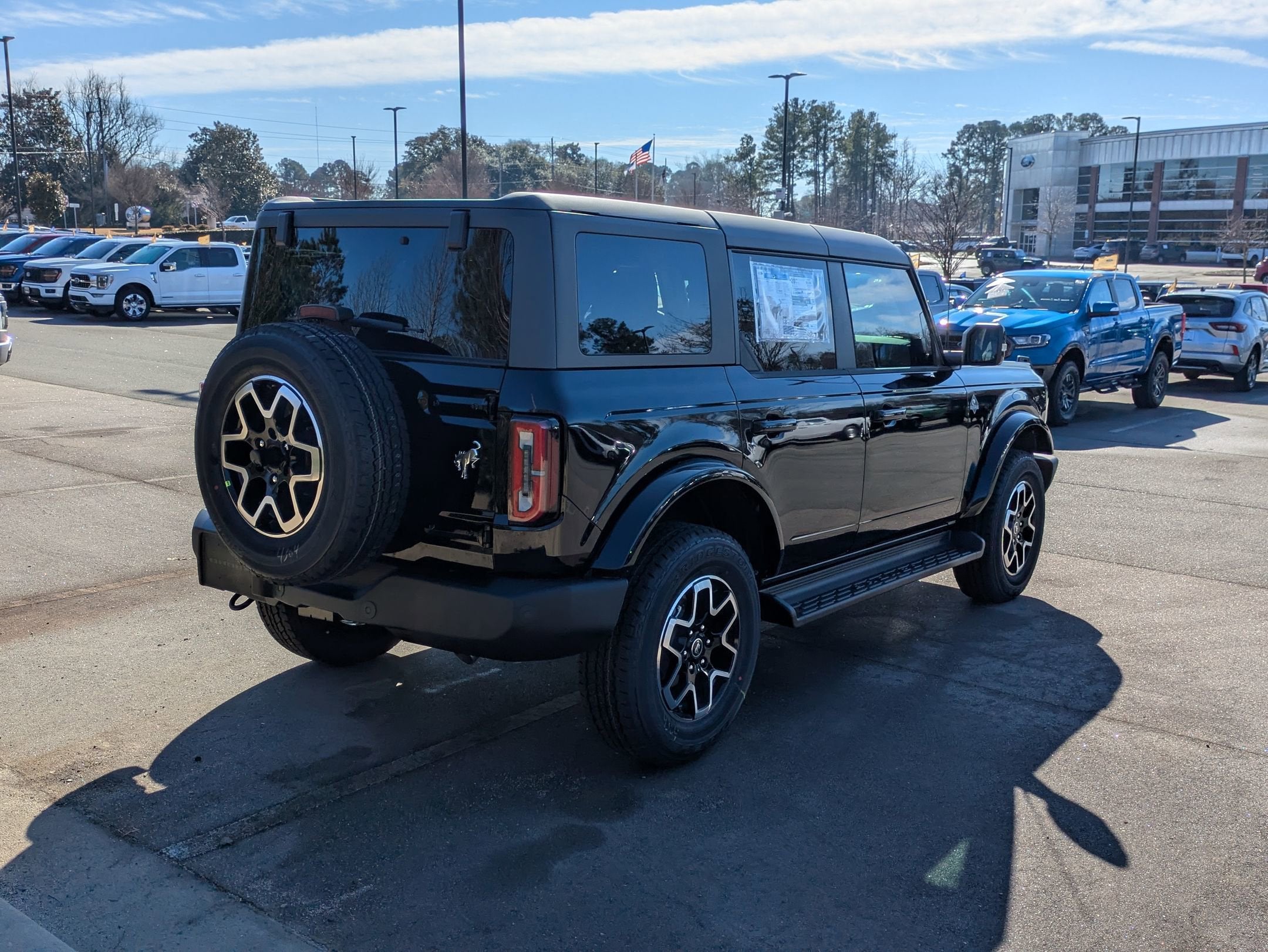 2025 Ford Bronco Outer Banks