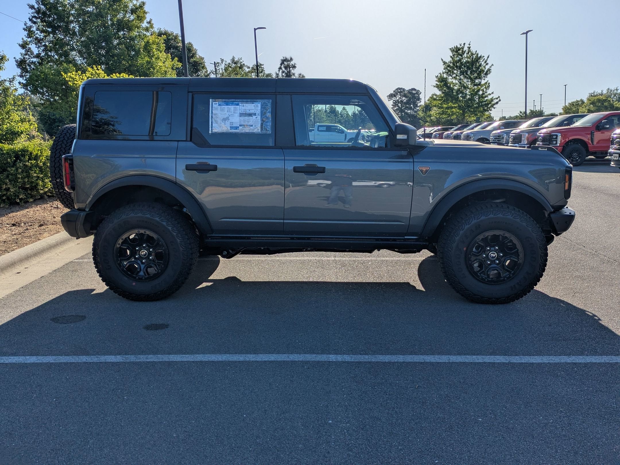 2025 Ford Bronco Badlands