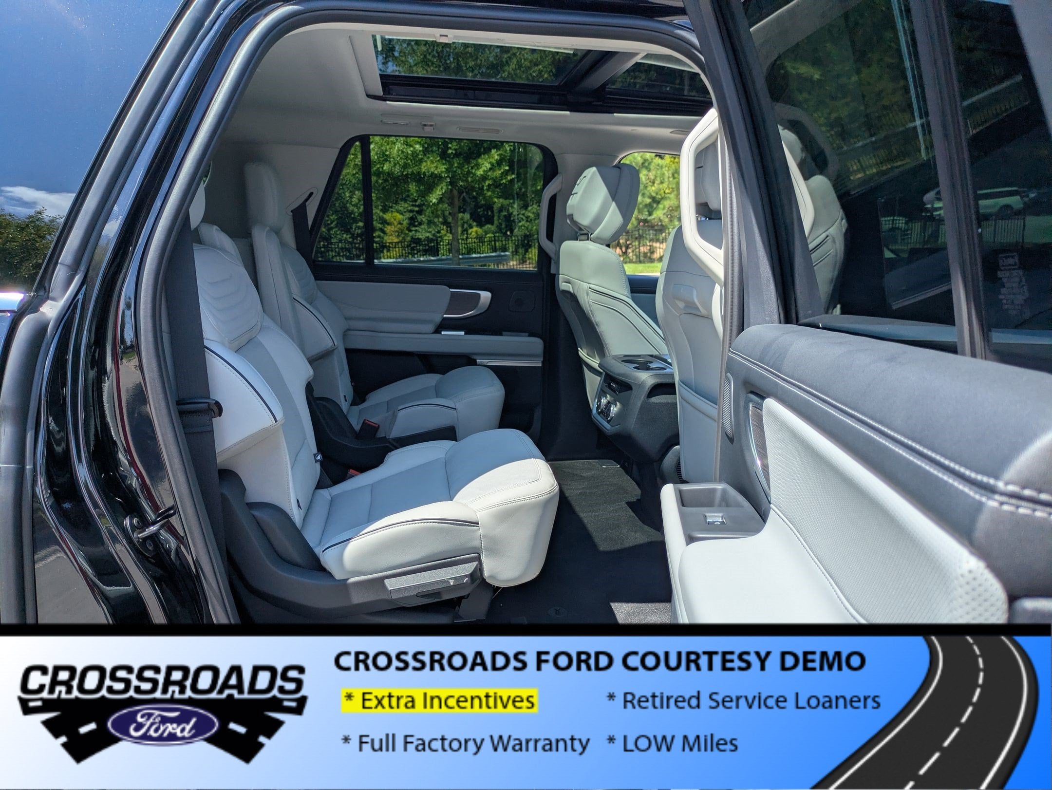 2026 Ford Expedition Max Platinum - Crossroads Courtesy Demo