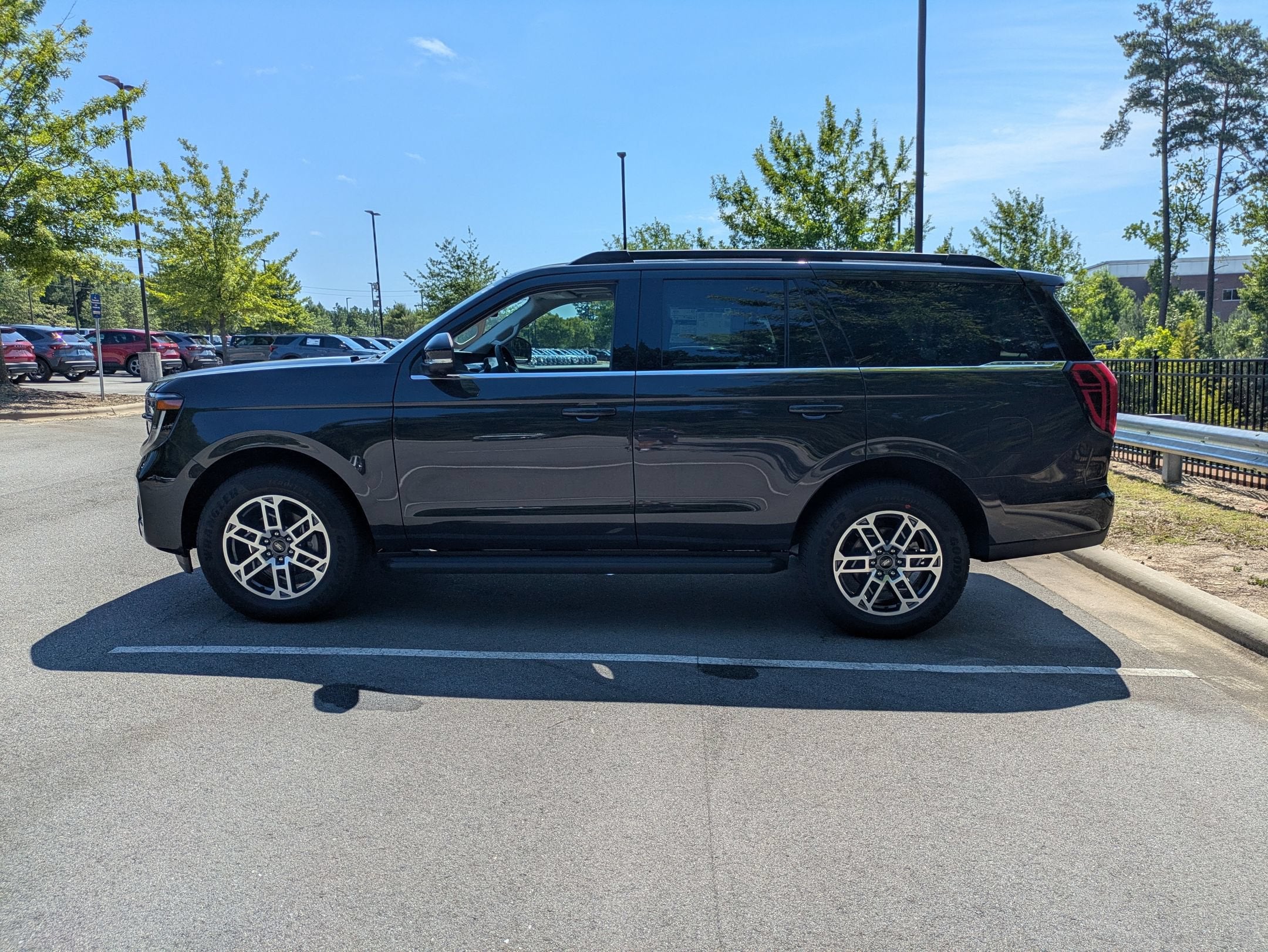 2026 Ford Expedition Active