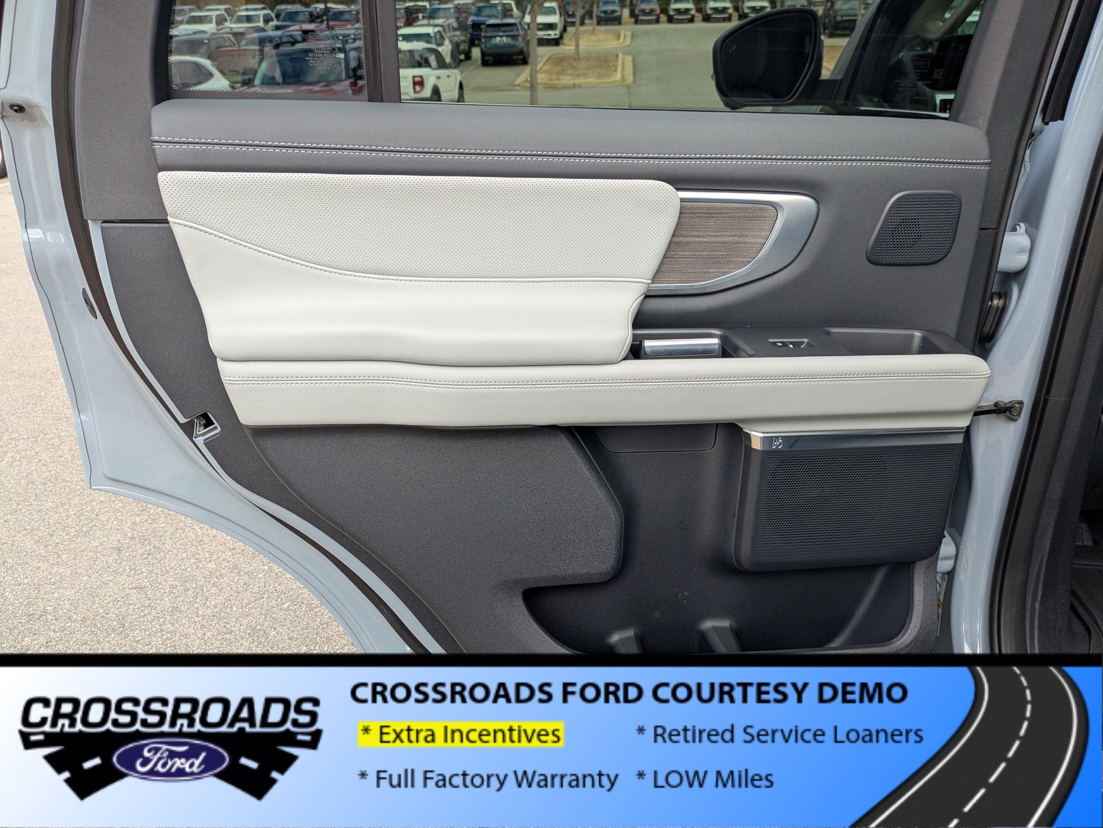 2025 Ford Expedition Platinum - Crossroads Courtesy Demo