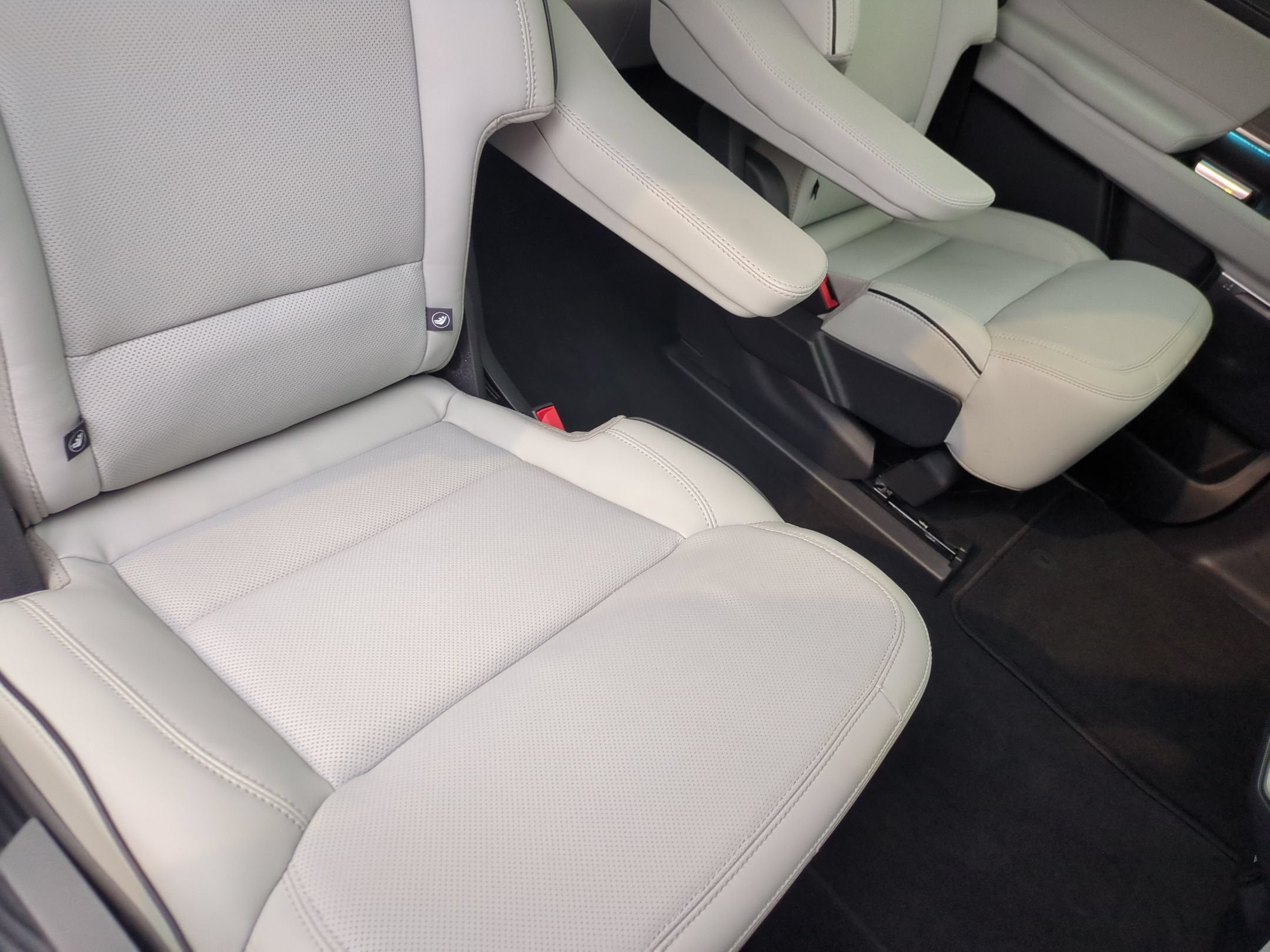 2026 Ford Expedition Platinum - Crossroads Courtesy Demo