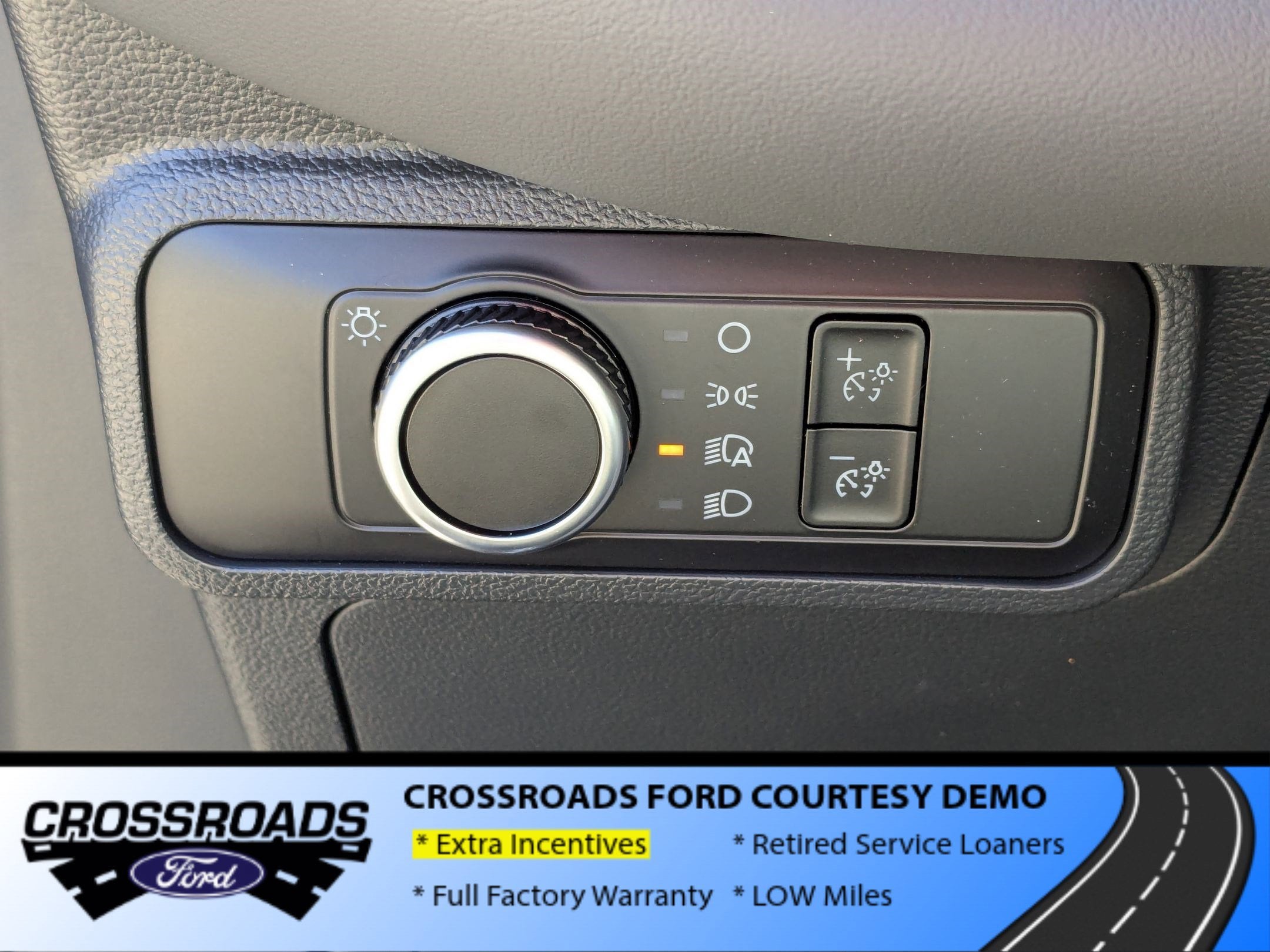2026 Ford Explorer Active w/100A Pkg - Crossroads Courtesy Demo