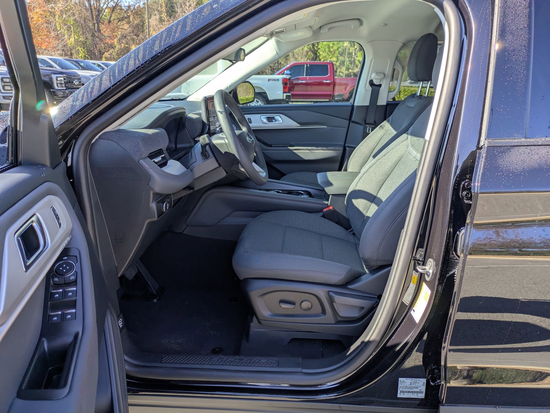 2026 Ford Explorer Active w/100A Pkg