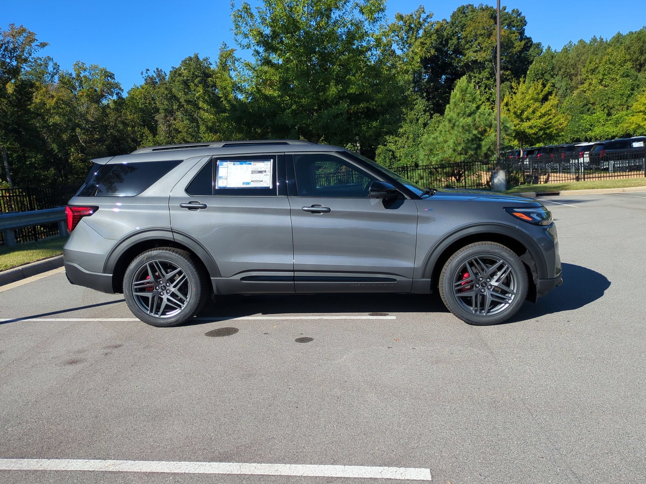 2027 Ford Explorer ST-Line
