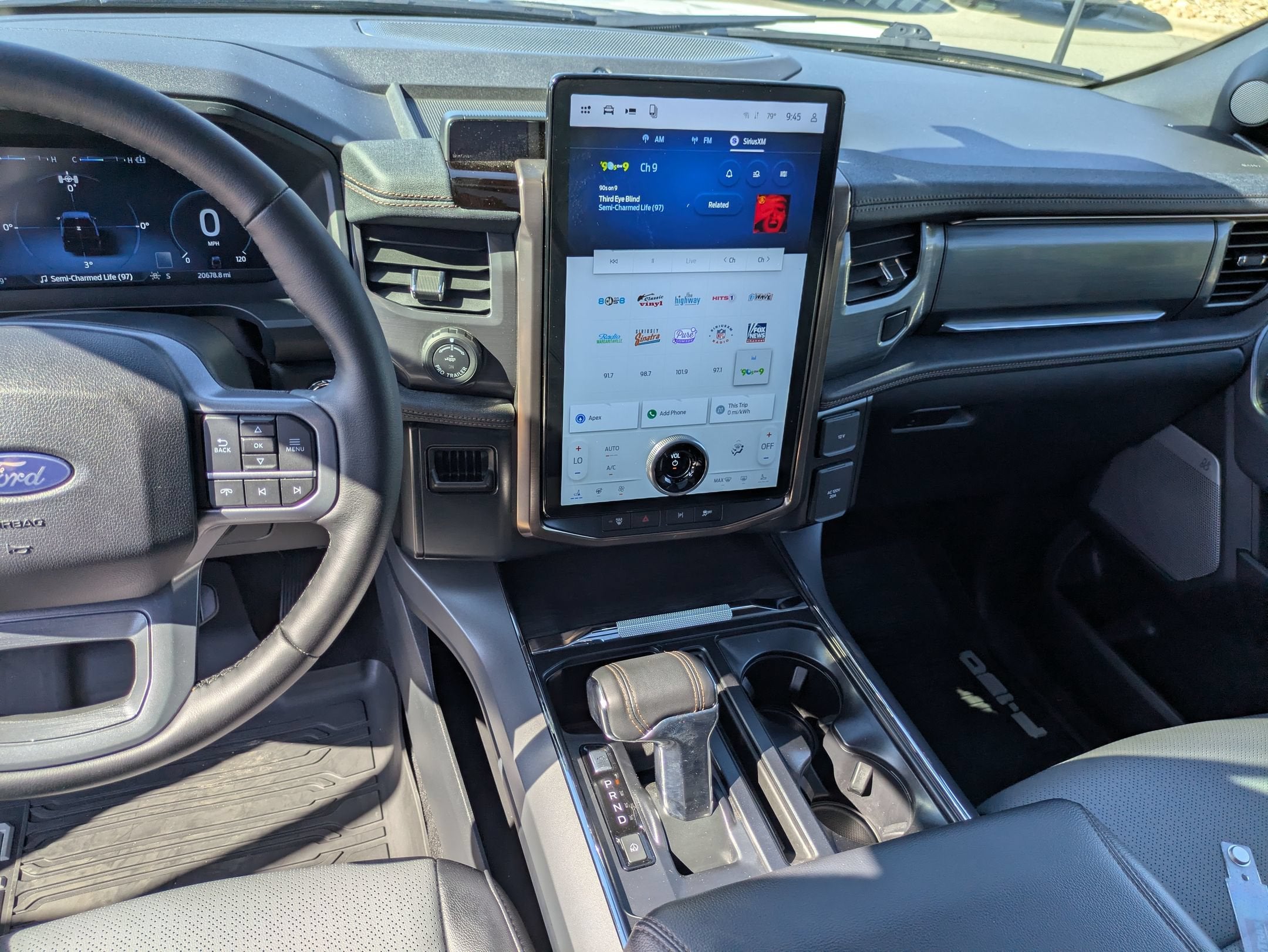 2025 Ford F-150 Lightning LARIAT