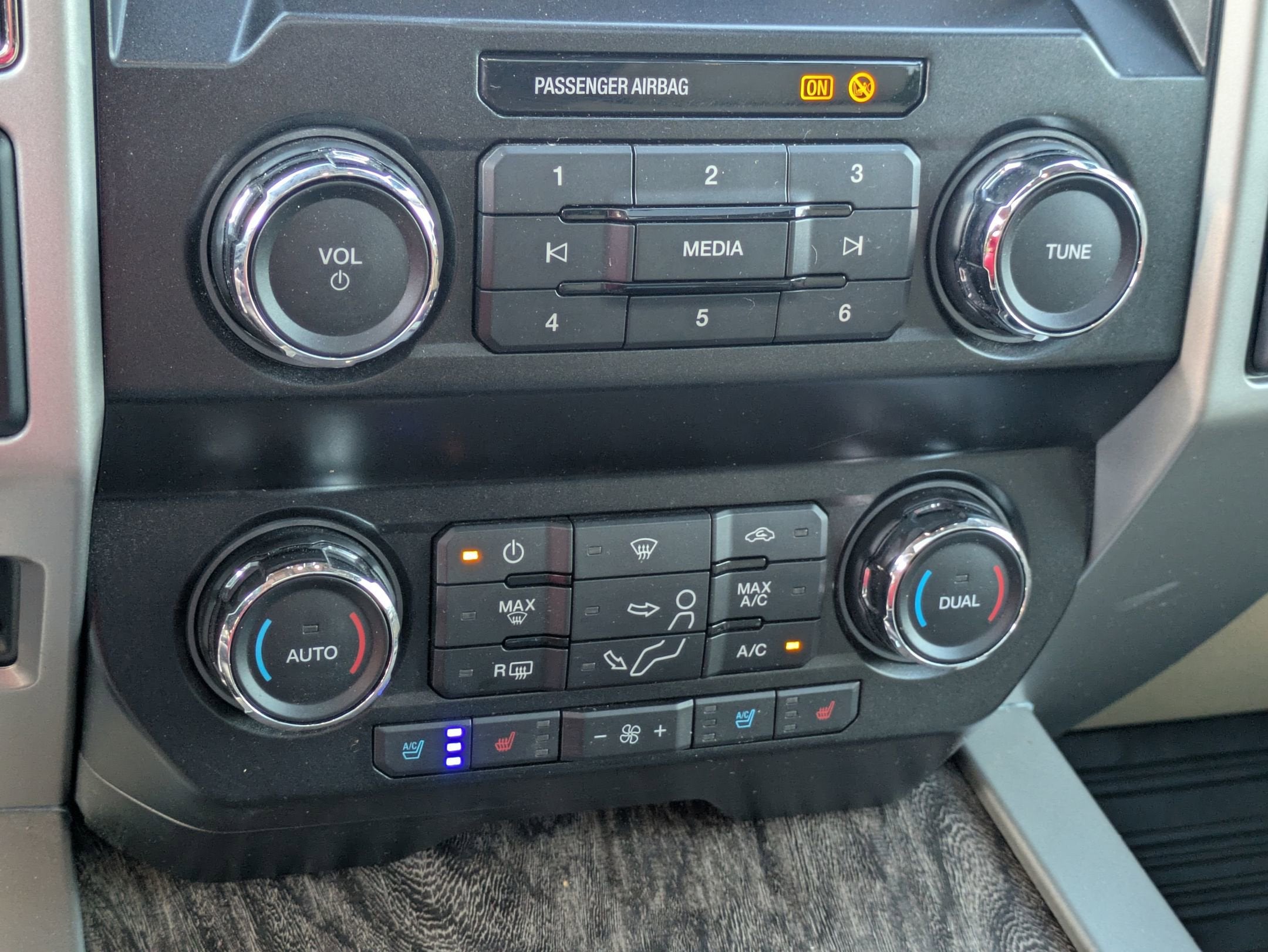 2019 Ford Super Duty F-250 SRW LARIAT