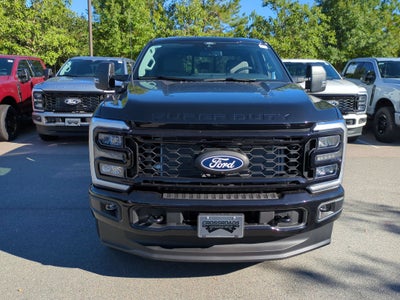 2027 Ford Super Duty F-250 SRW XLT