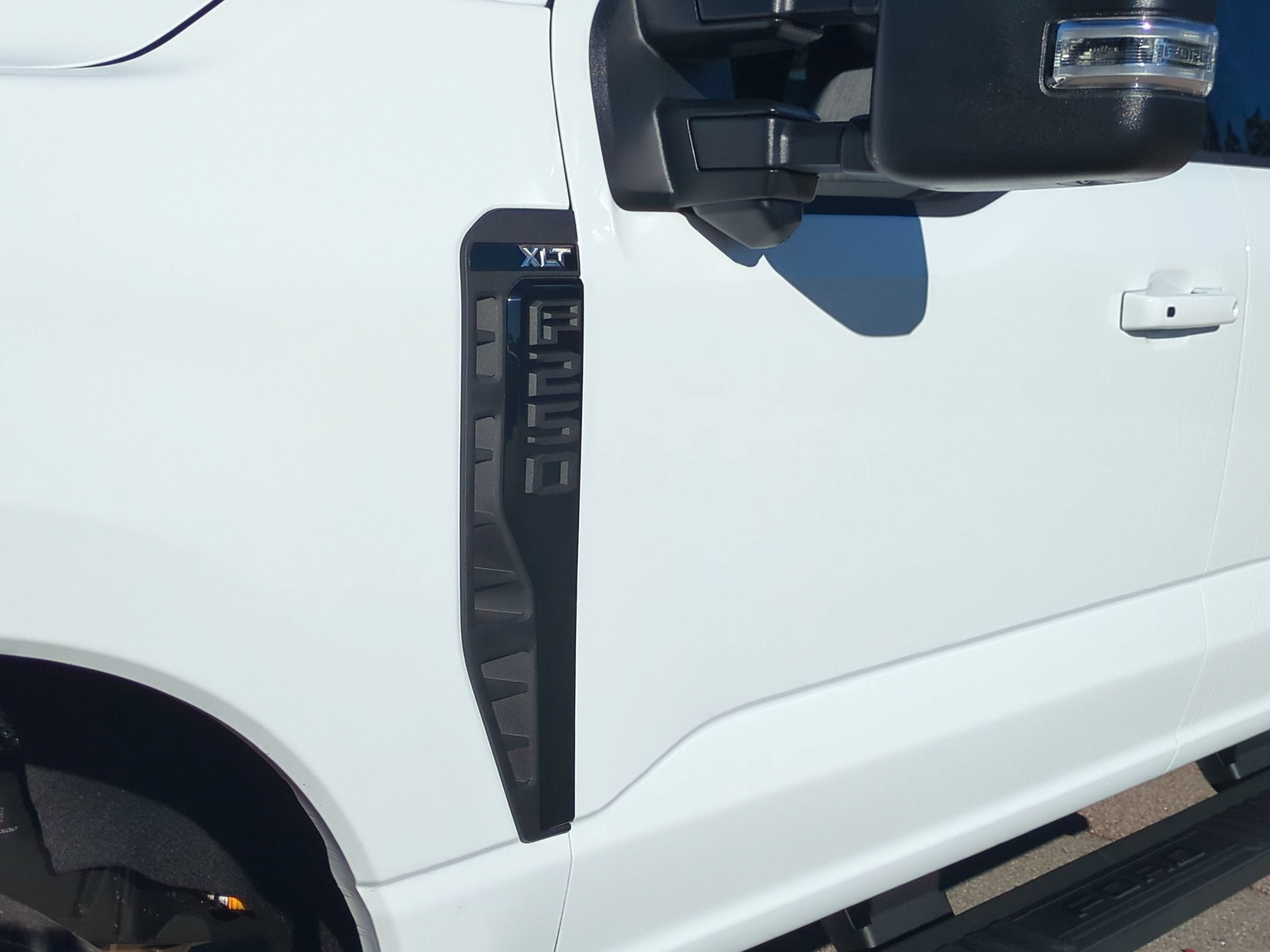 2027 Ford Super Duty F-250 SRW XLT