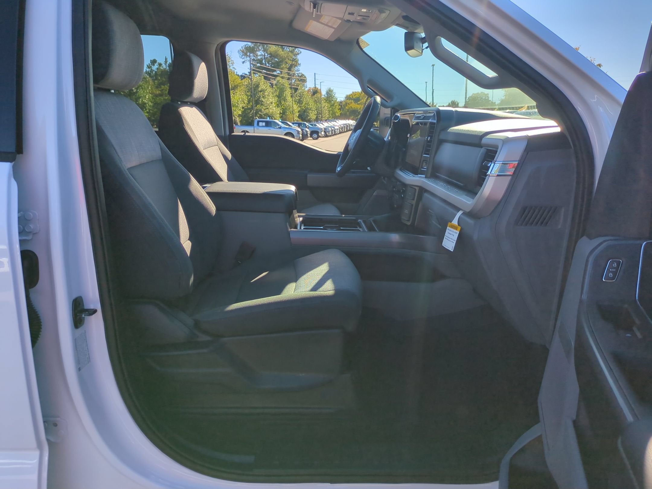 2027 Ford Super Duty F-250 SRW XLT