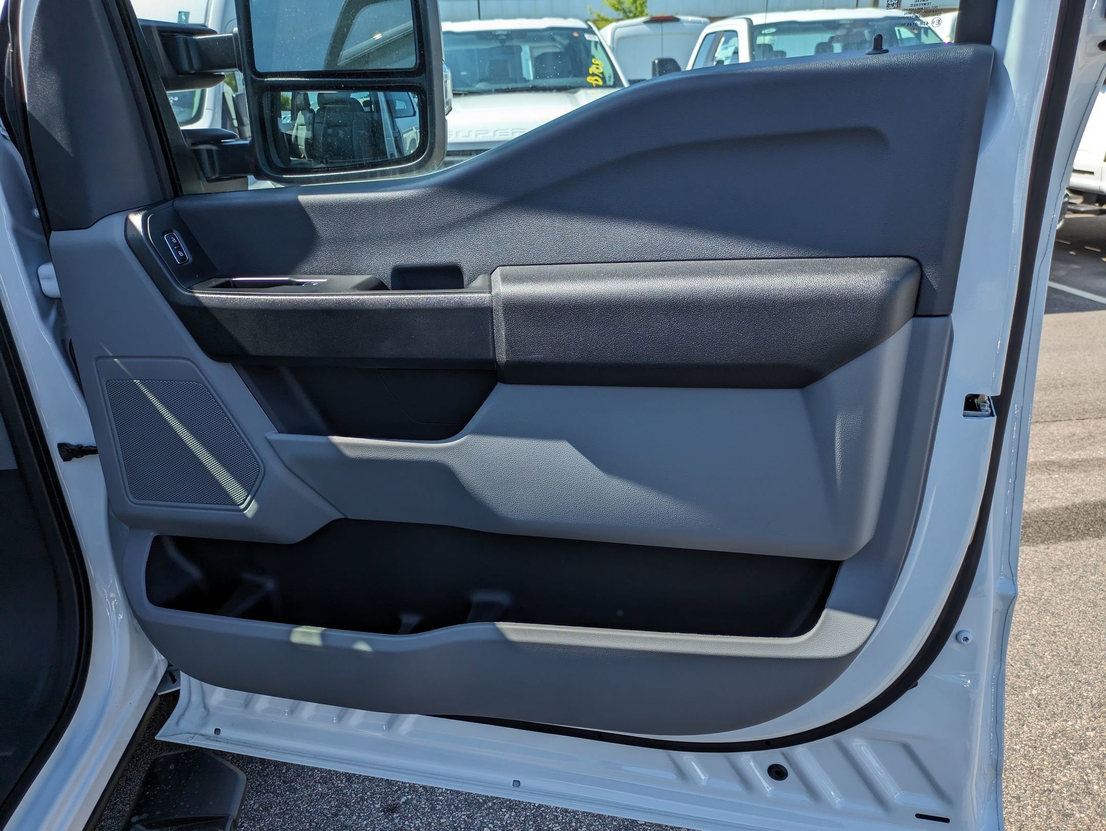 2025 Ford Super Duty F-350 SRW XL