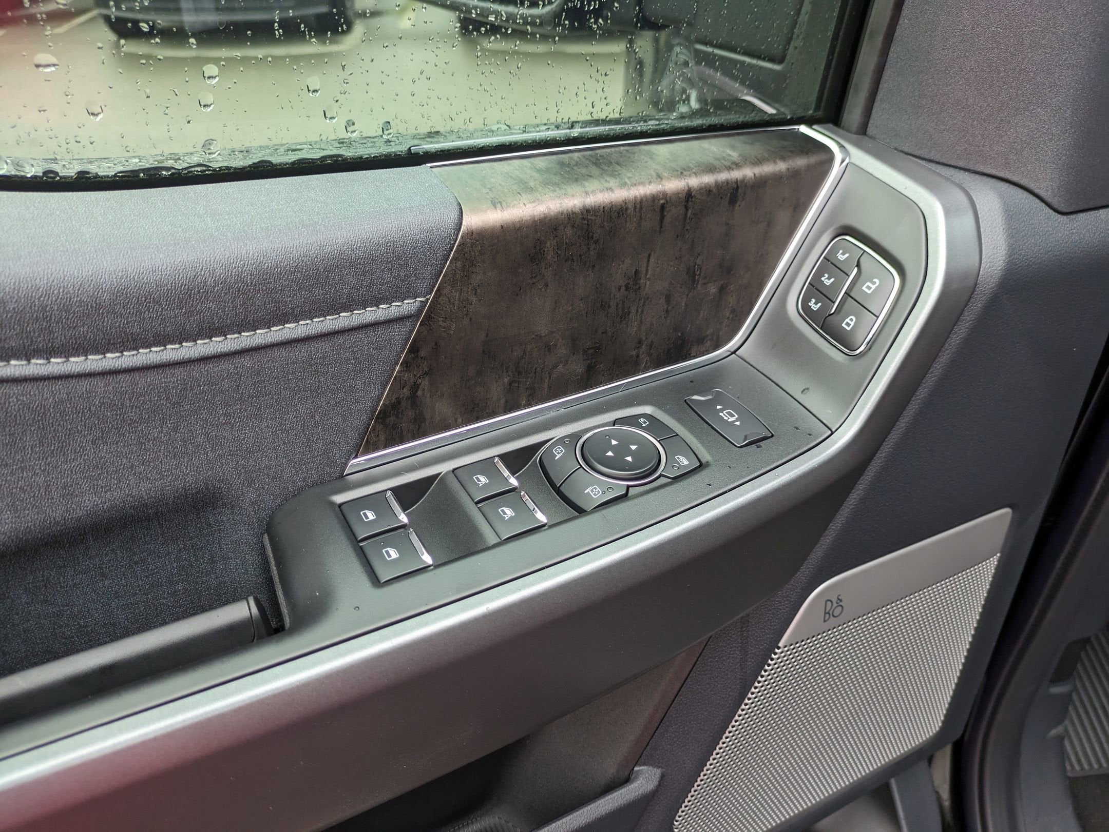 2025 Ford Super Duty F-350 SRW LARIAT