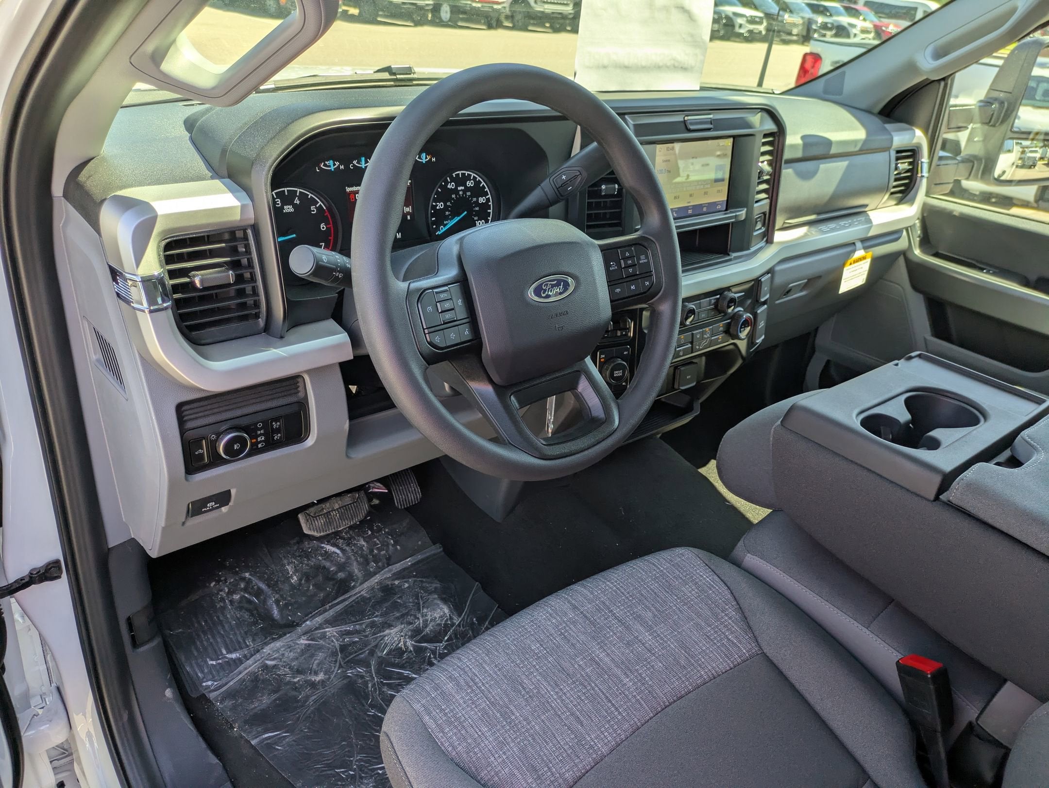 2026 Ford Super Duty F-350 SRW XLT