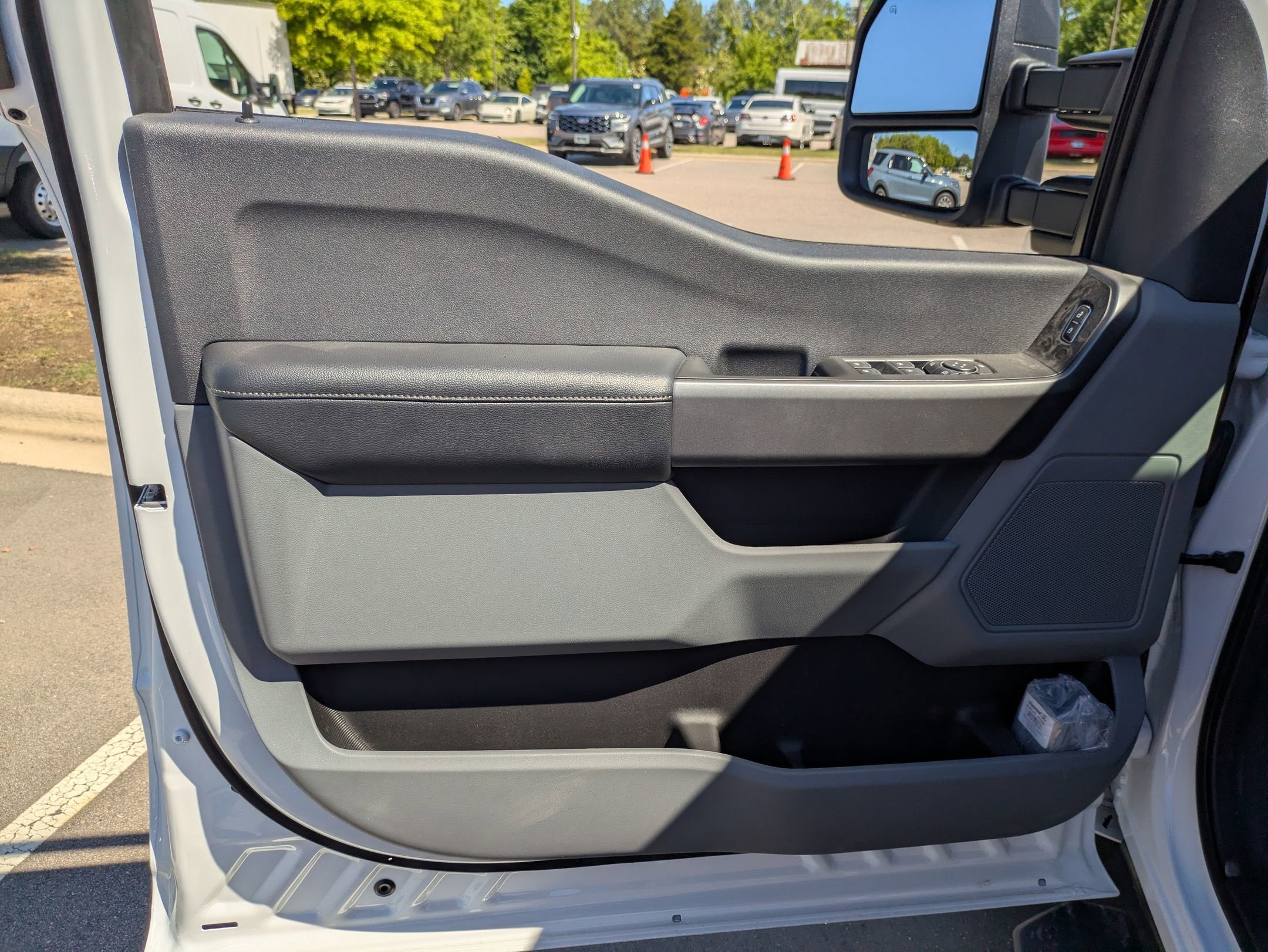 2026 Ford Super Duty F-350 SRW XLT