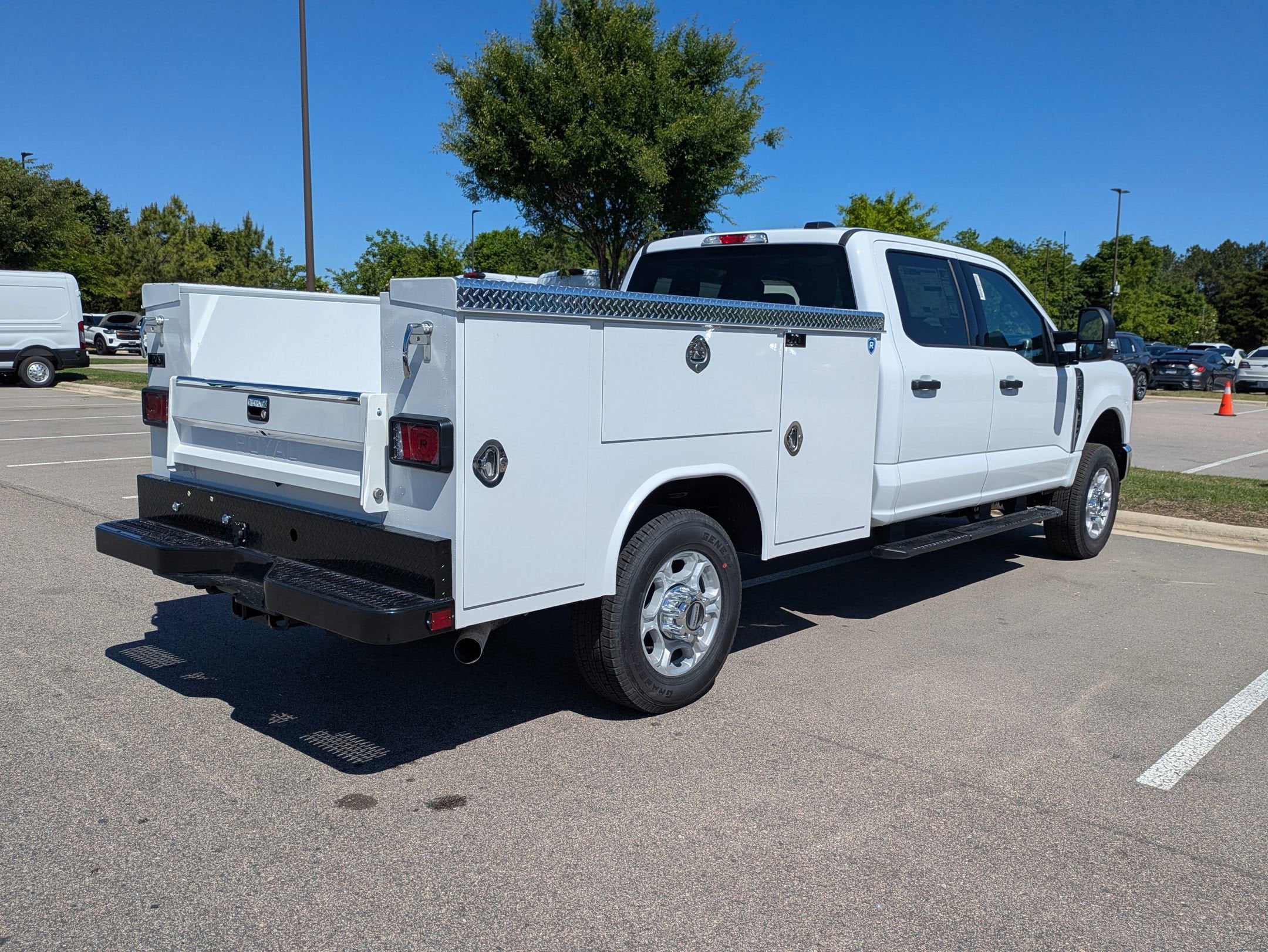 2026 Ford Super Duty F-350 SRW XLT