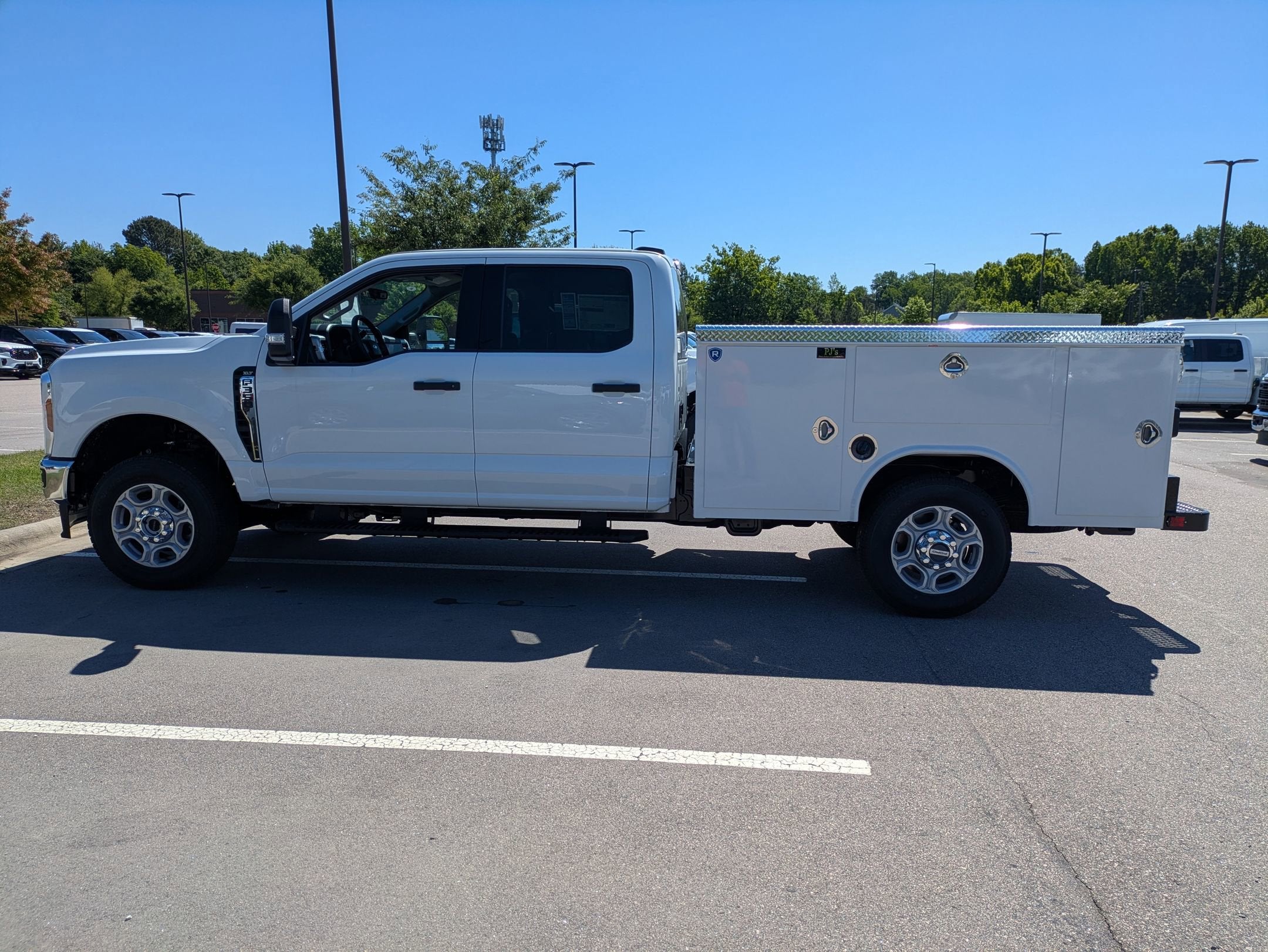 2026 Ford Super Duty F-350 SRW XLT