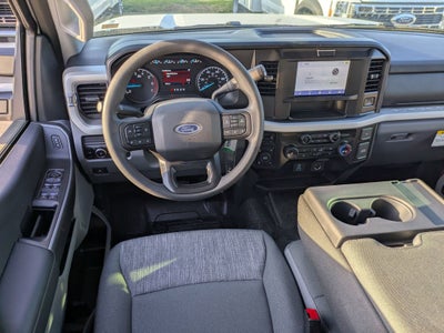 2026 Ford Super Duty F-350 SRW XLT