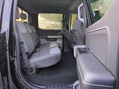 2027 Ford Super Duty F-350 SRW XLT