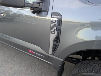 2026 Ford Super Duty F-350 DRW LARIAT