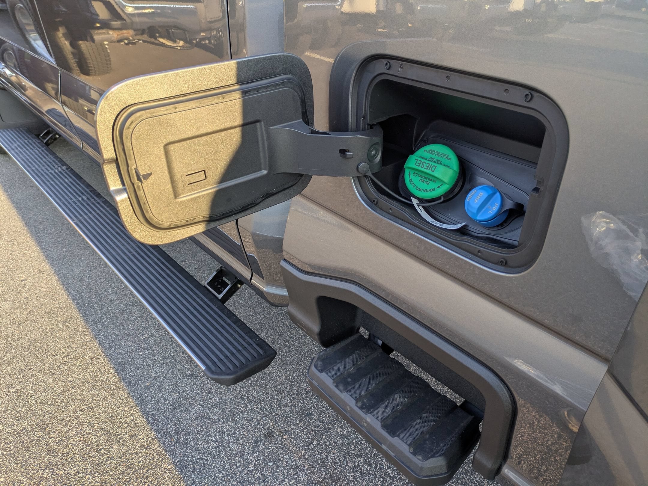 2026 Ford Super Duty F-350 DRW LARIAT