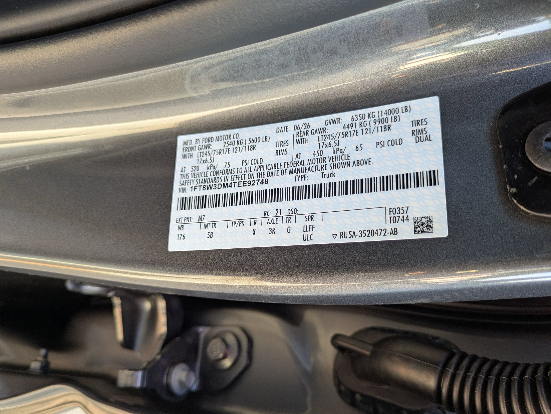 2026 Ford Super Duty F-350 DRW LARIAT