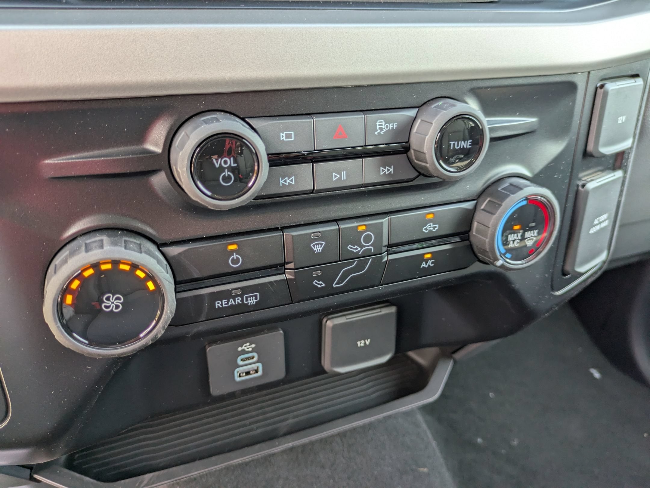 2026 Ford Super Duty F-350 DRW XLT