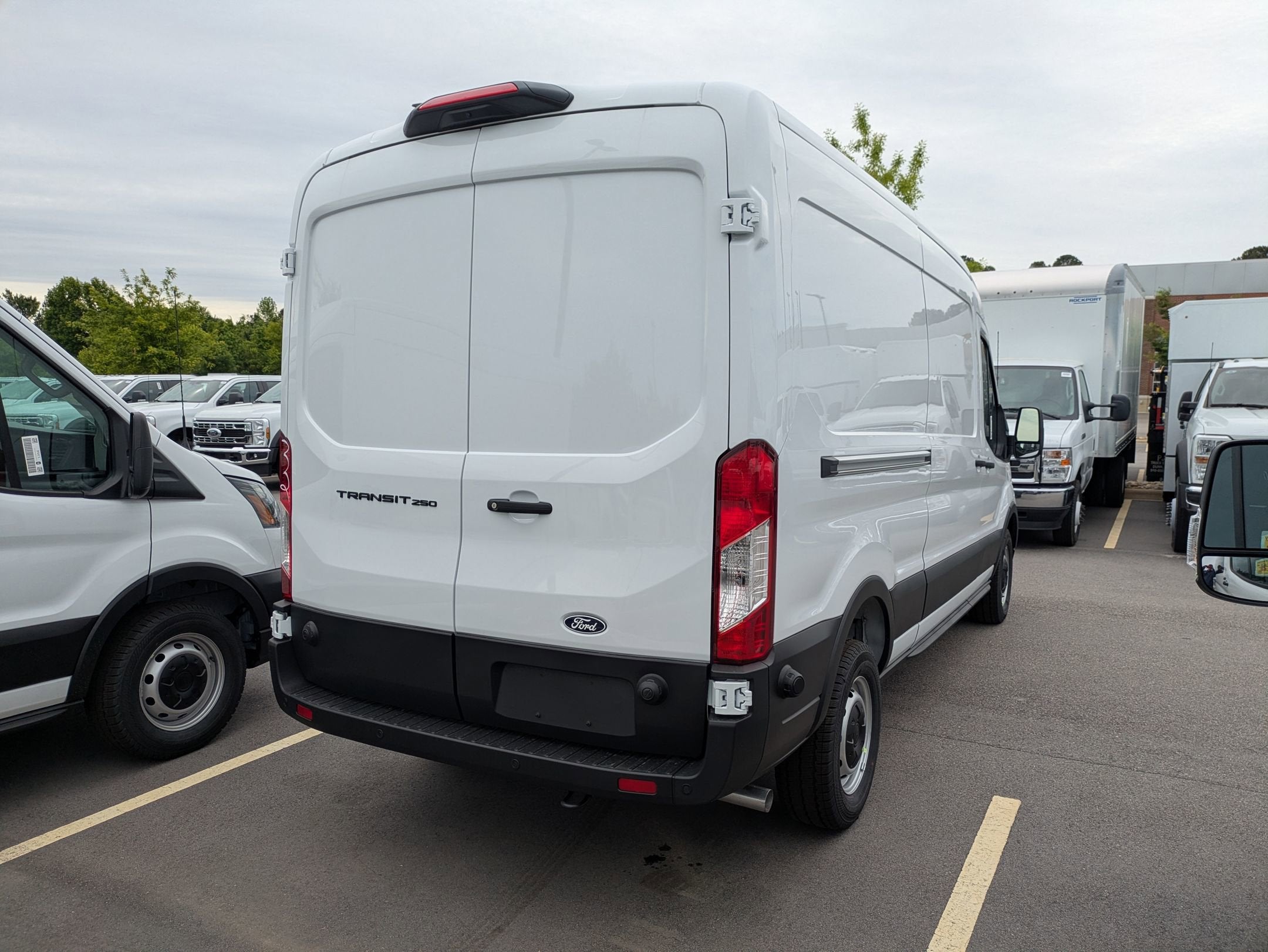 2026 Ford Transit Cargo Van Base