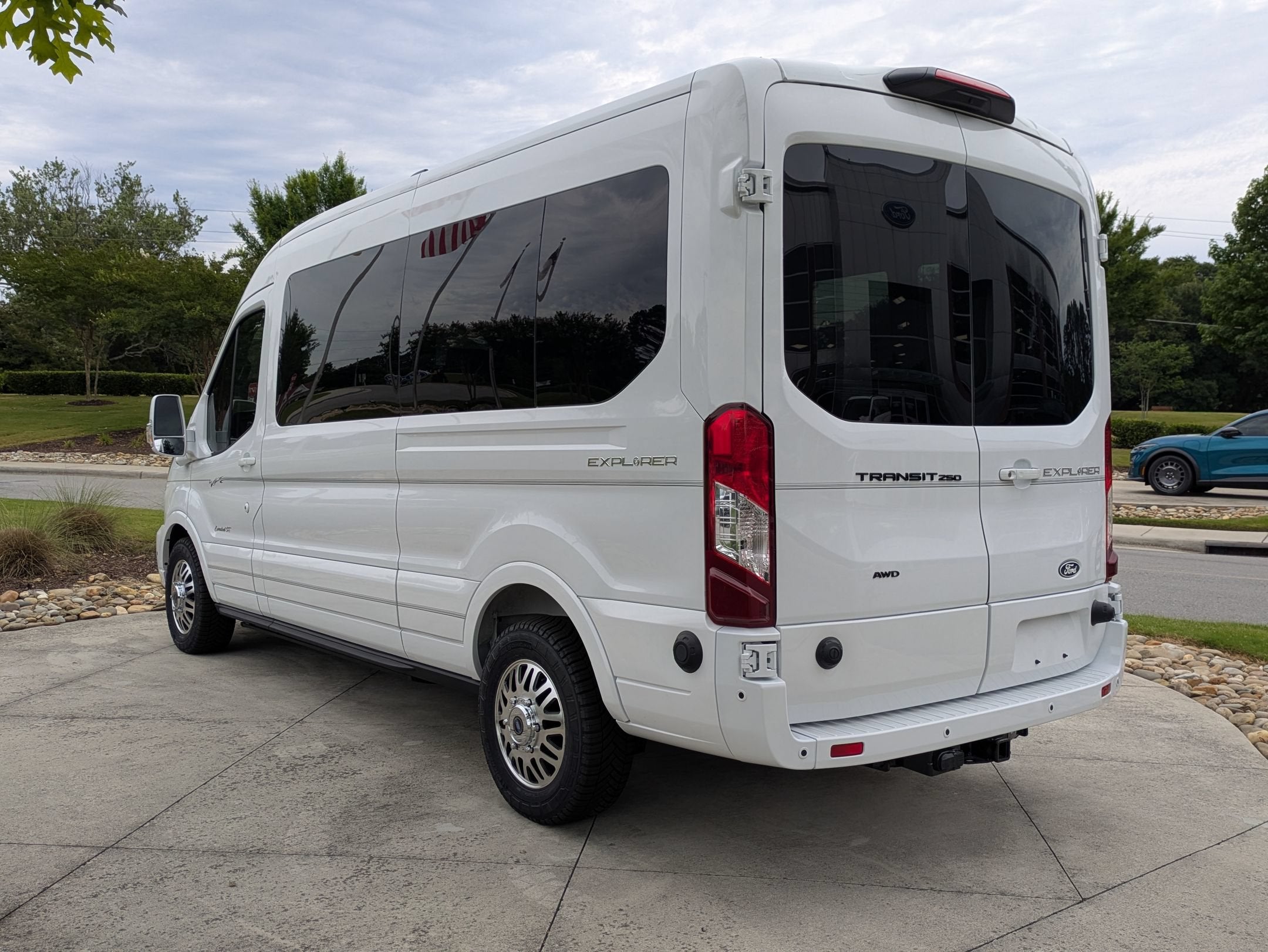 2026 Ford Transit Medium Roof Explorer Conversion 9 Passenger T-250 148" Med Rf 9150 GVWR AWD
