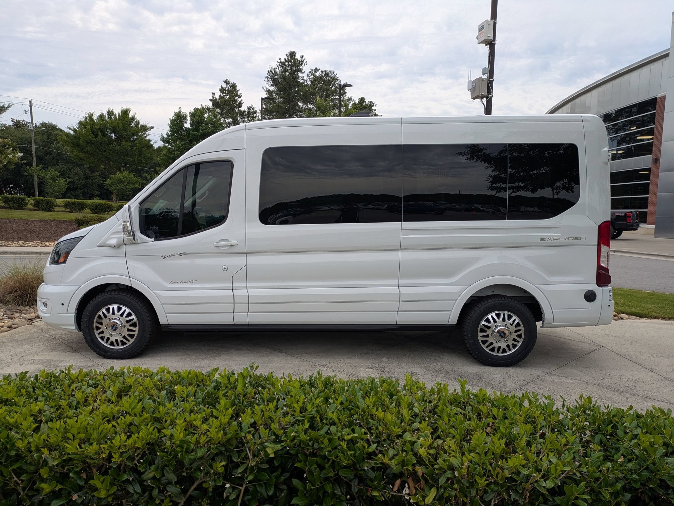 2026 Ford Transit Medium Roof Explorer Conversion 9 Passenger T-250 148" Med Rf 9150 GVWR AWD