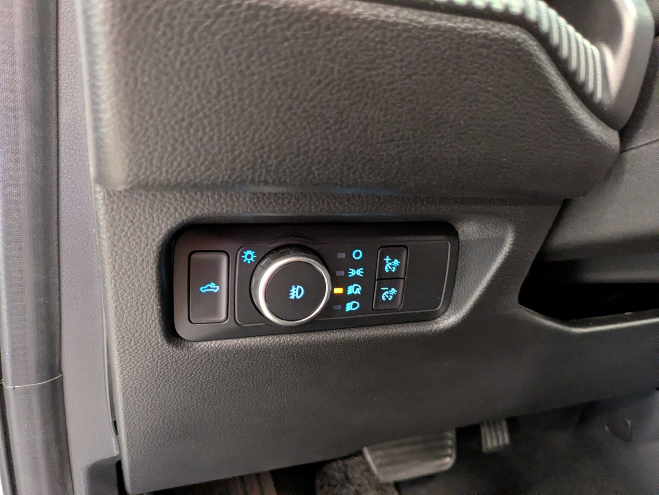 2025 Ford Ranger XLT - Crossroads Courtesy Demo