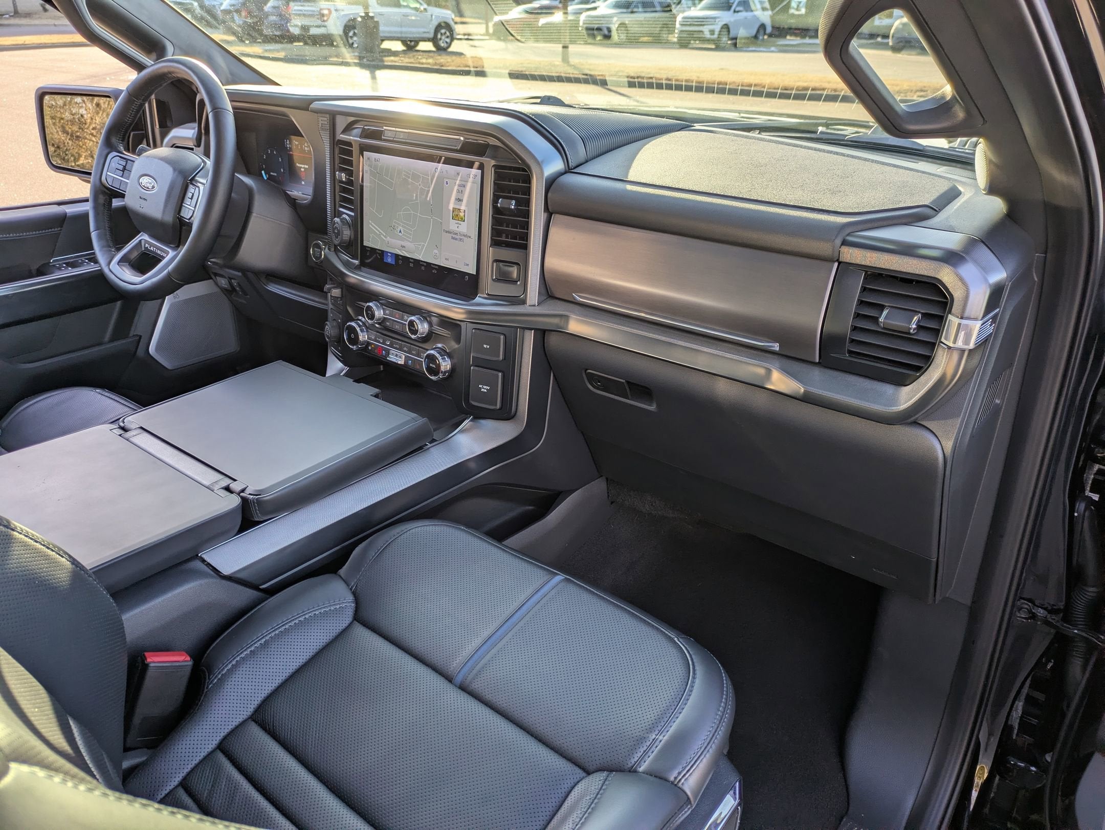 2025 Ford F-150 Platinum