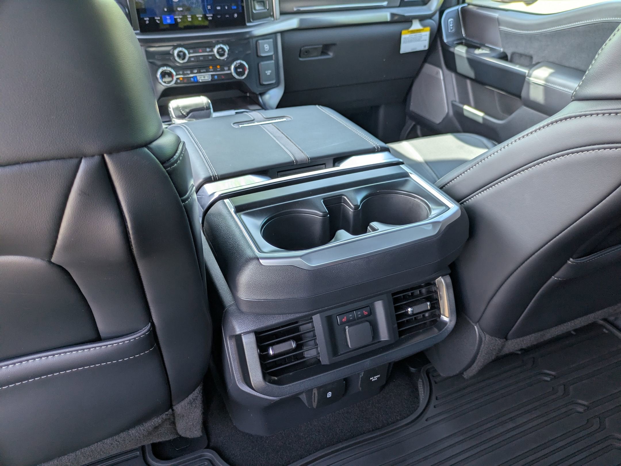 2026 Ford F-150 Platinum - Crossroads Courtesy Demo
