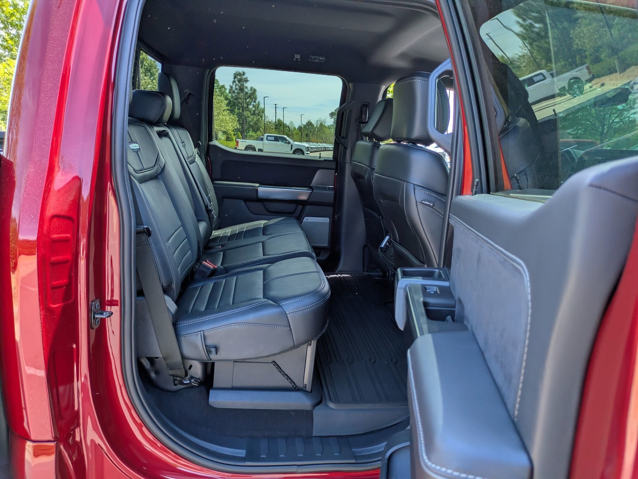 2026 Ford F-150 Platinum - Crossroads Courtesy Demo