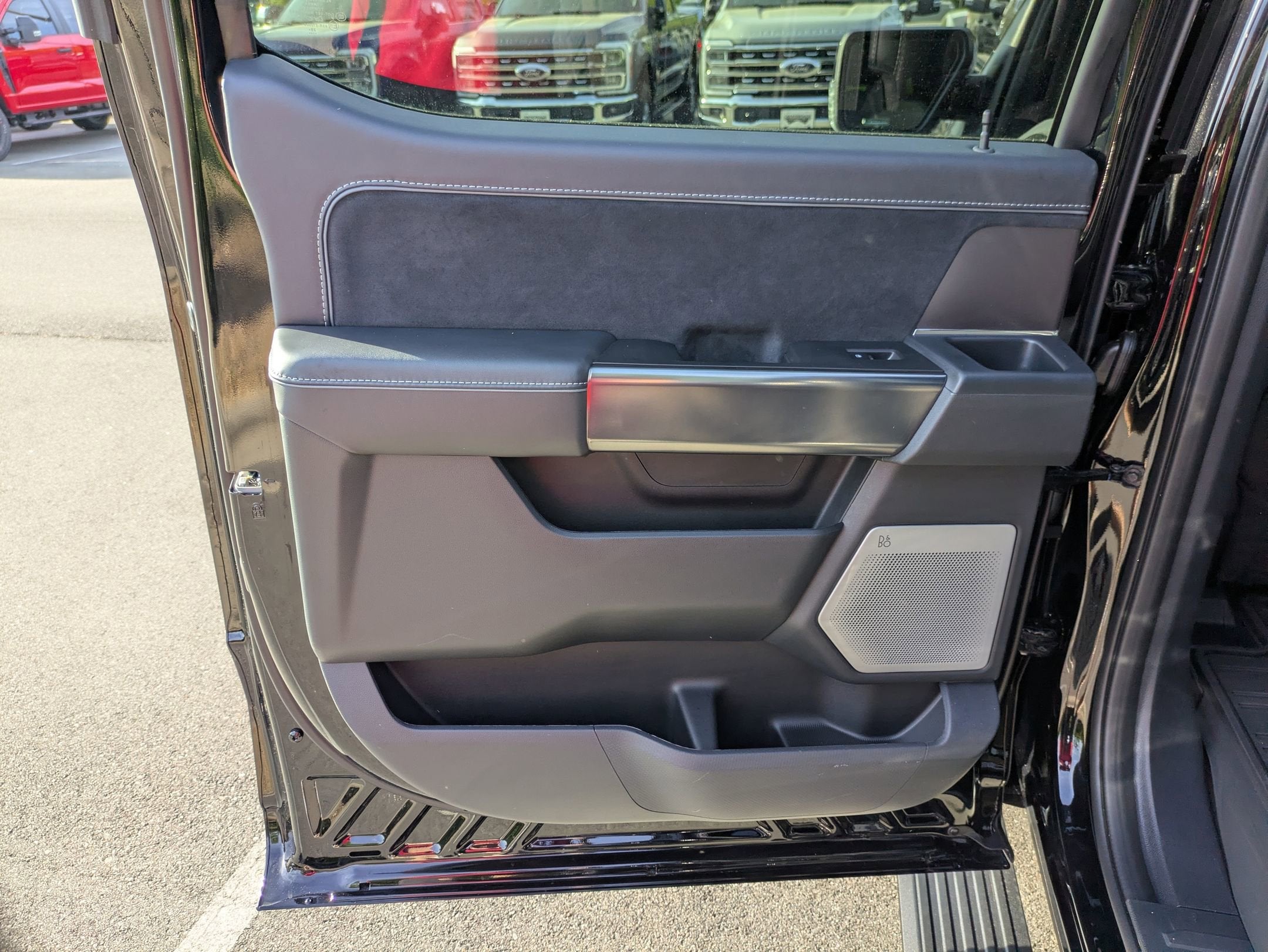 2026 Ford F-150 Platinum - Crossroads Courtesy Demo