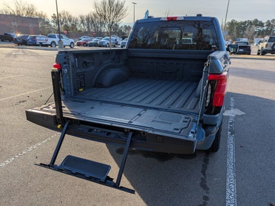 2023 Ford F-150 Lightning LARIAT