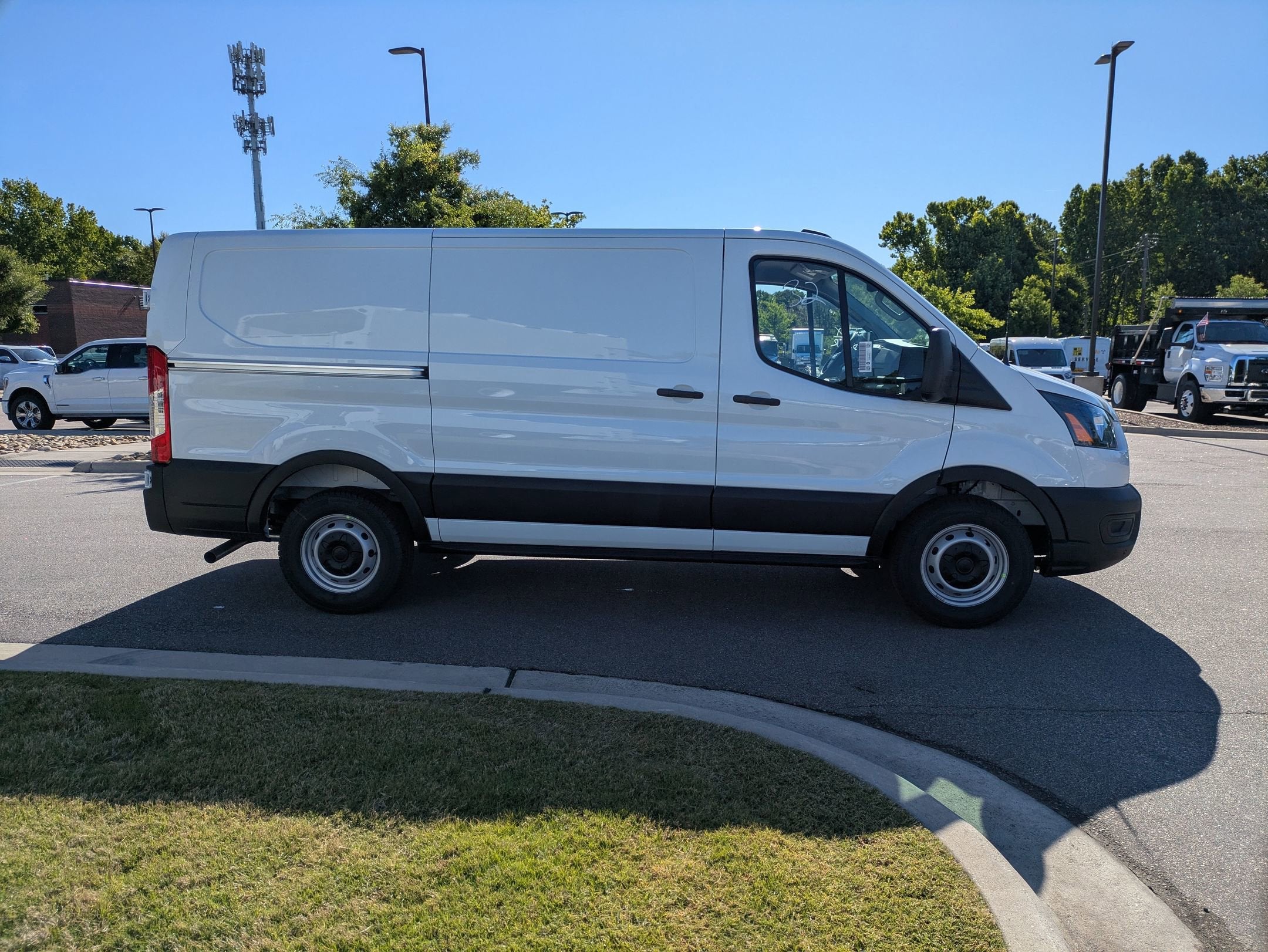 2026 Ford Transit Cargo Van Base