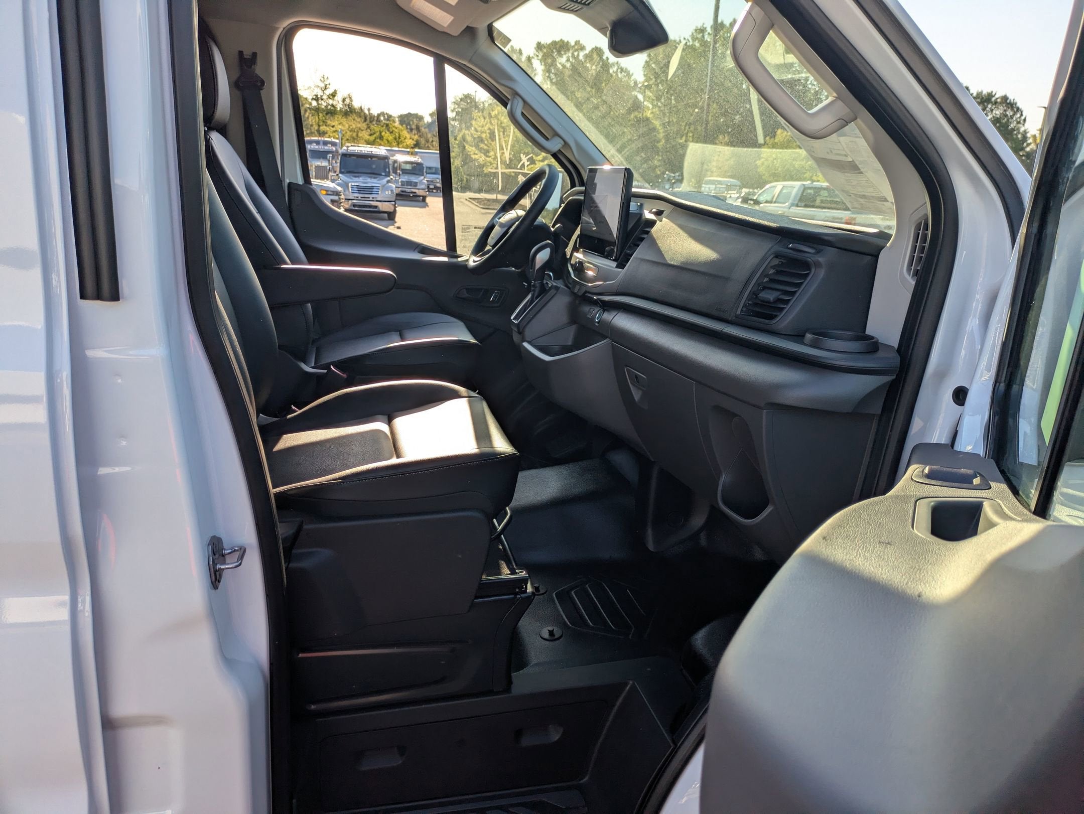 2026 Ford Transit Cargo Van Base