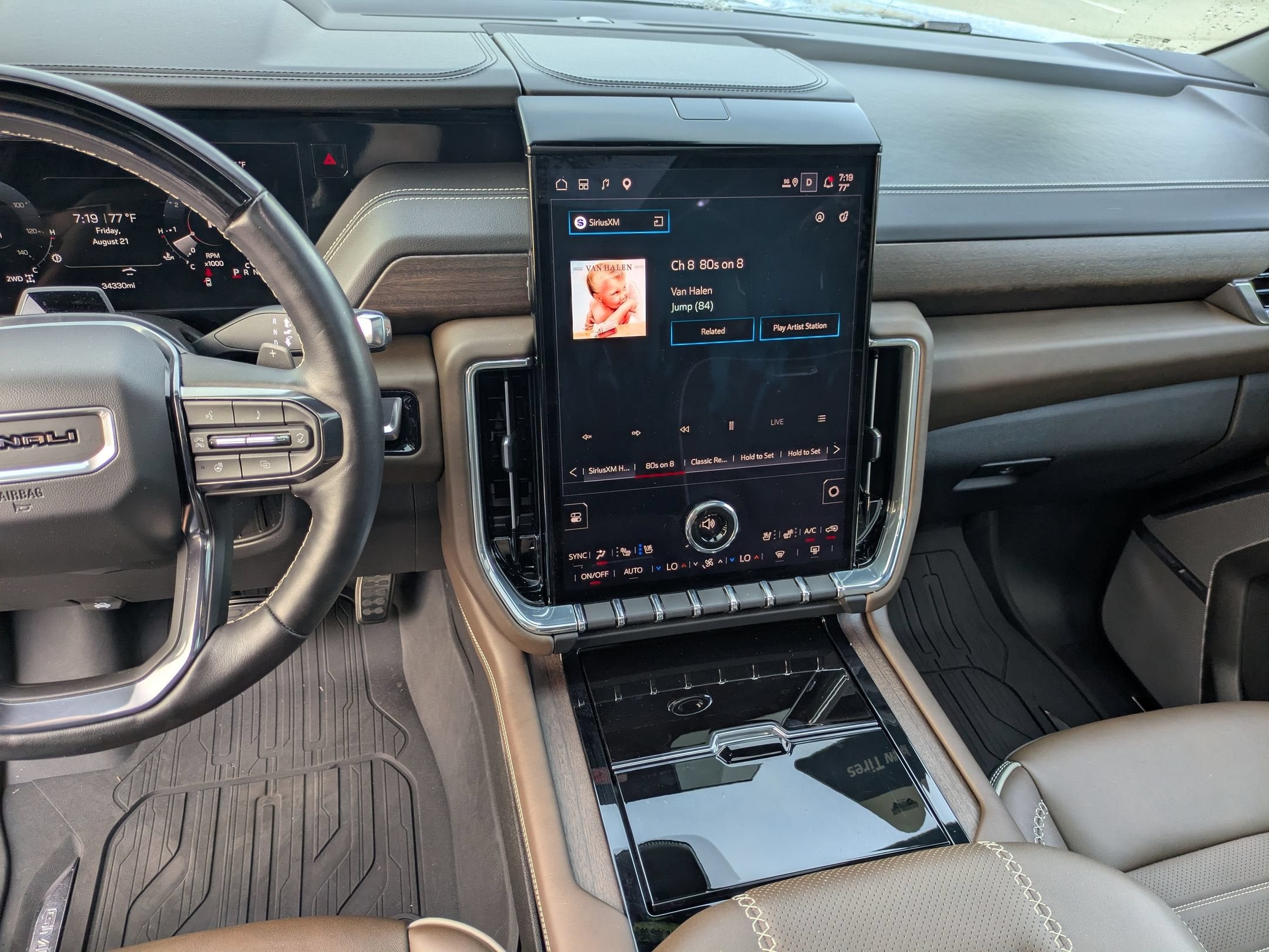 2025 GMC Yukon Denali Ultimate