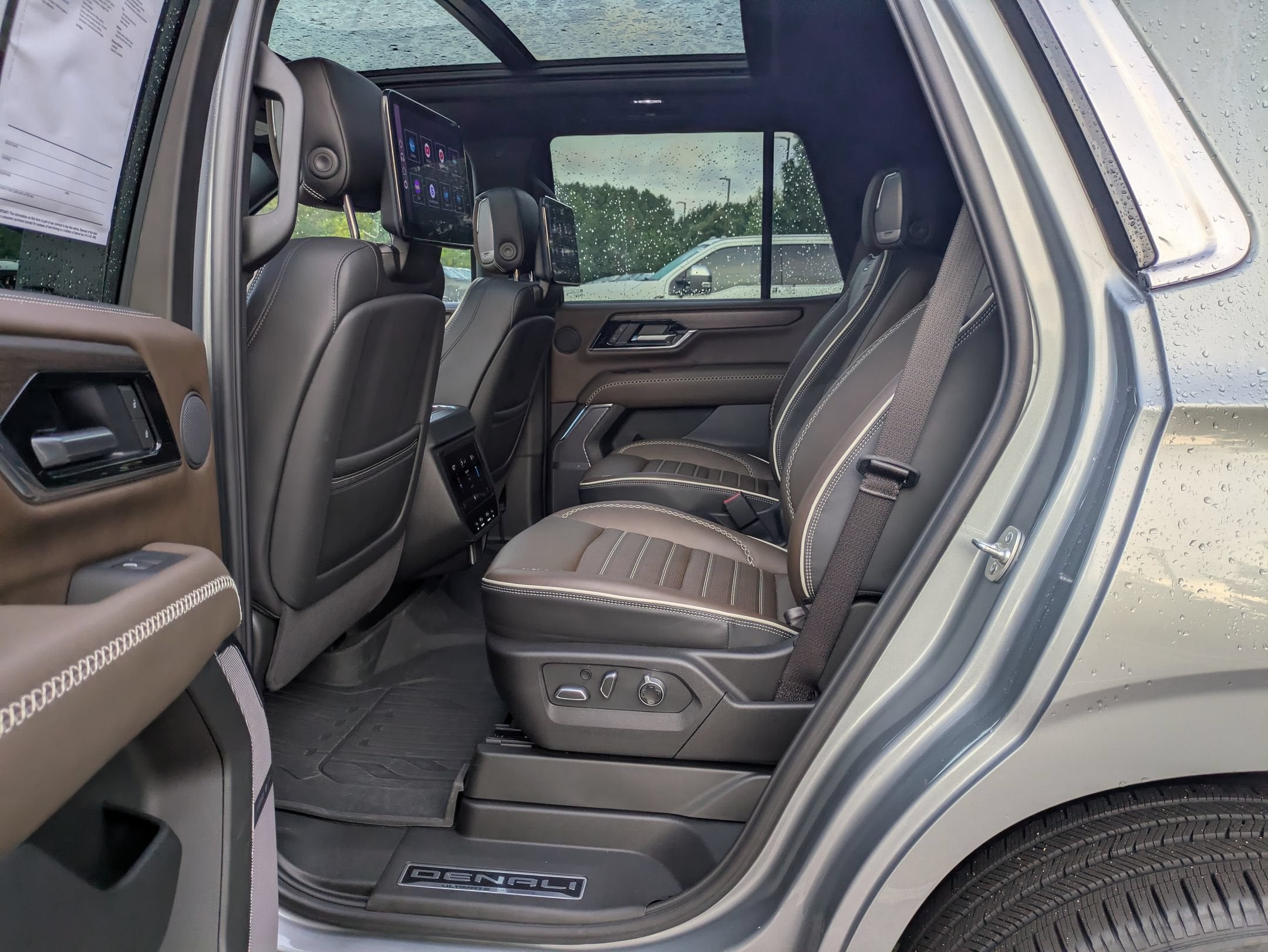 2025 GMC Yukon Denali Ultimate