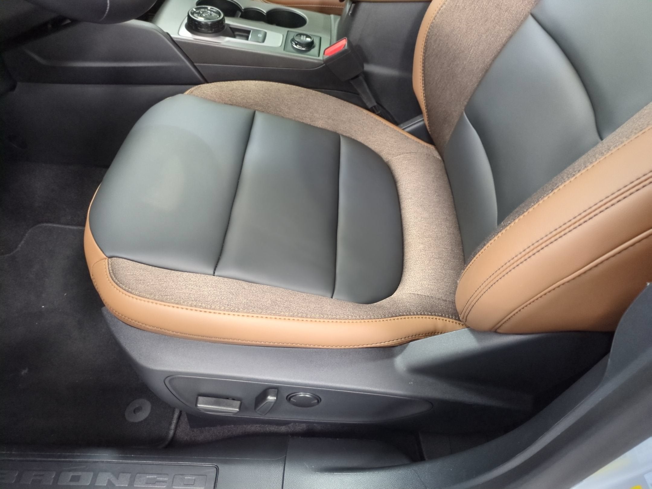 2026 Ford Bronco Sport Outer Banks - Crossroads Courtesy Demo