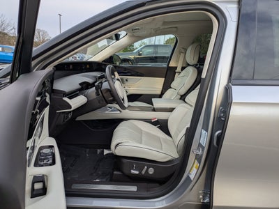 2025 Lincoln Nautilus Black Label