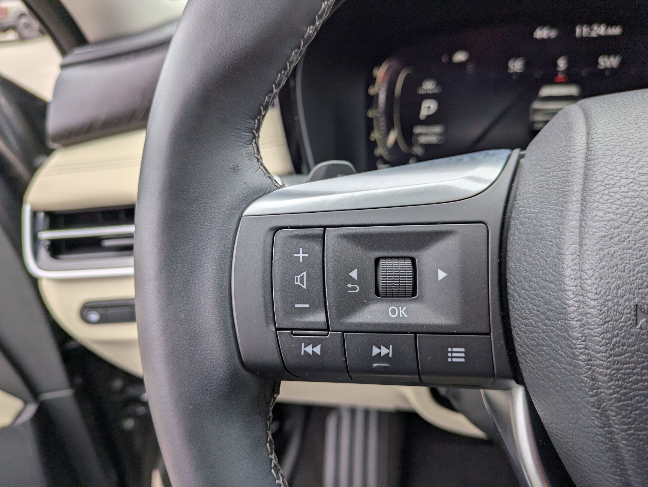 2023 INFINITI QX60 SENSORY