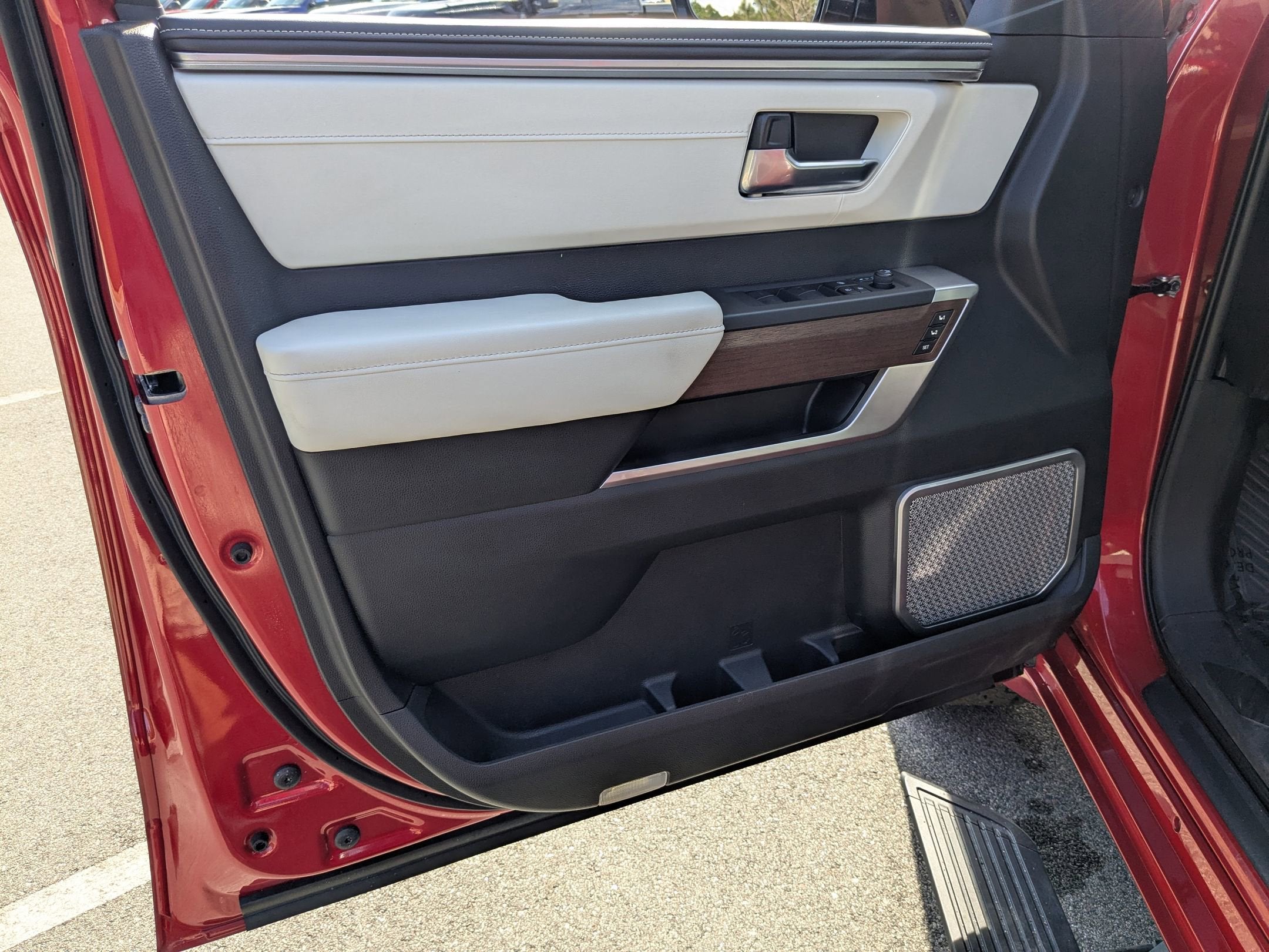 2023 Toyota Tundra 4WD Capstone Hybrid