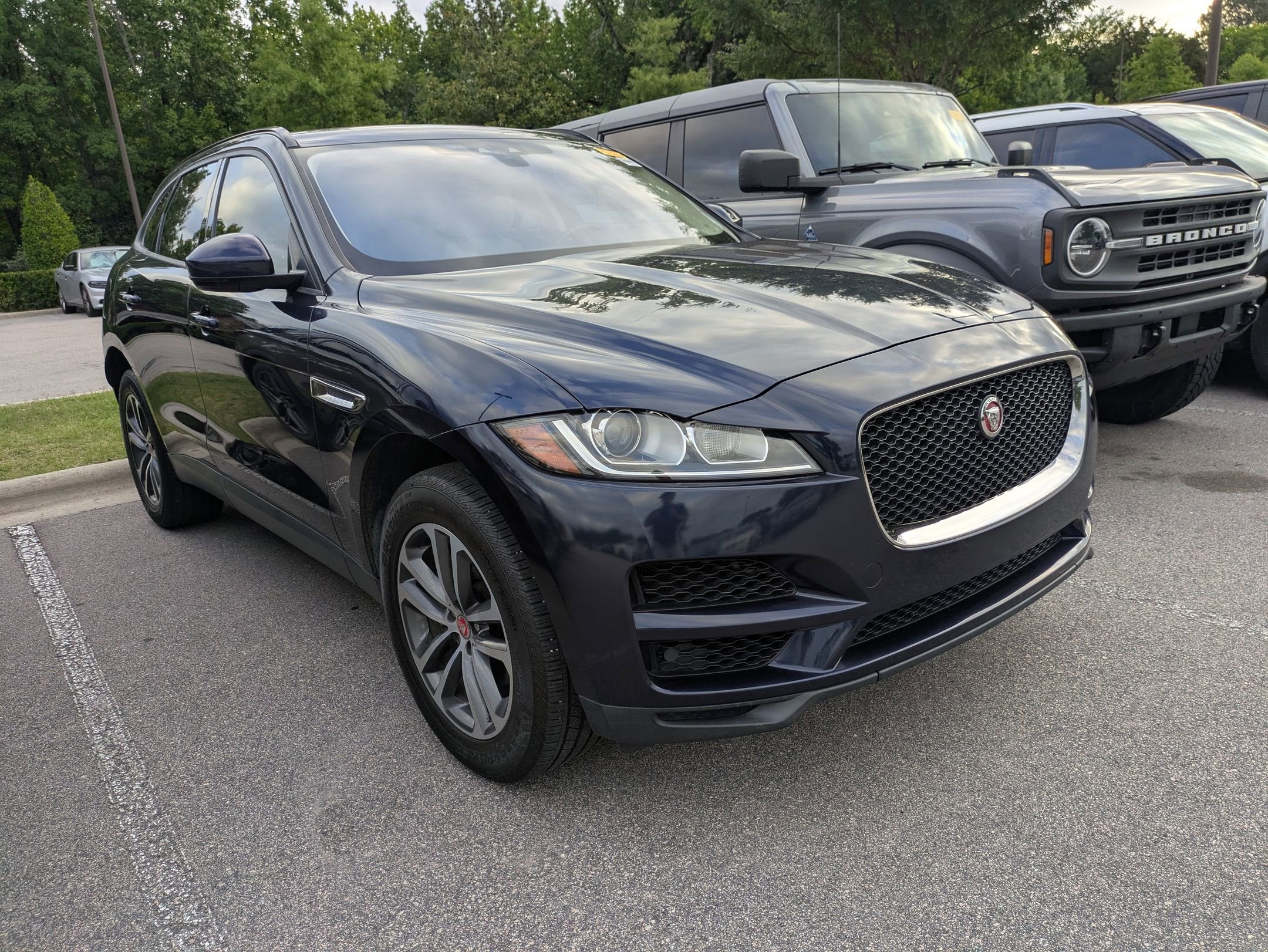 2018 Jaguar F-PACE 25t Premium