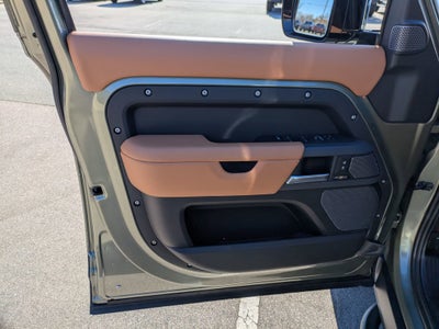 2024 Land Rover Defender X-Dynamic SE