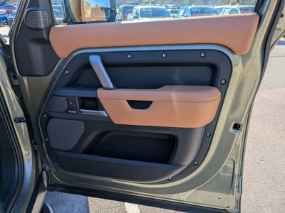 2024 Land Rover Defender X-Dynamic SE